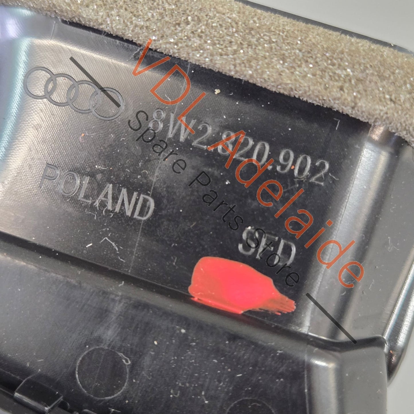 8W2820902B   Audi A4 S4 B9 RHS Right Dashboard Air Vent for Air Conditioning 8W0820902B