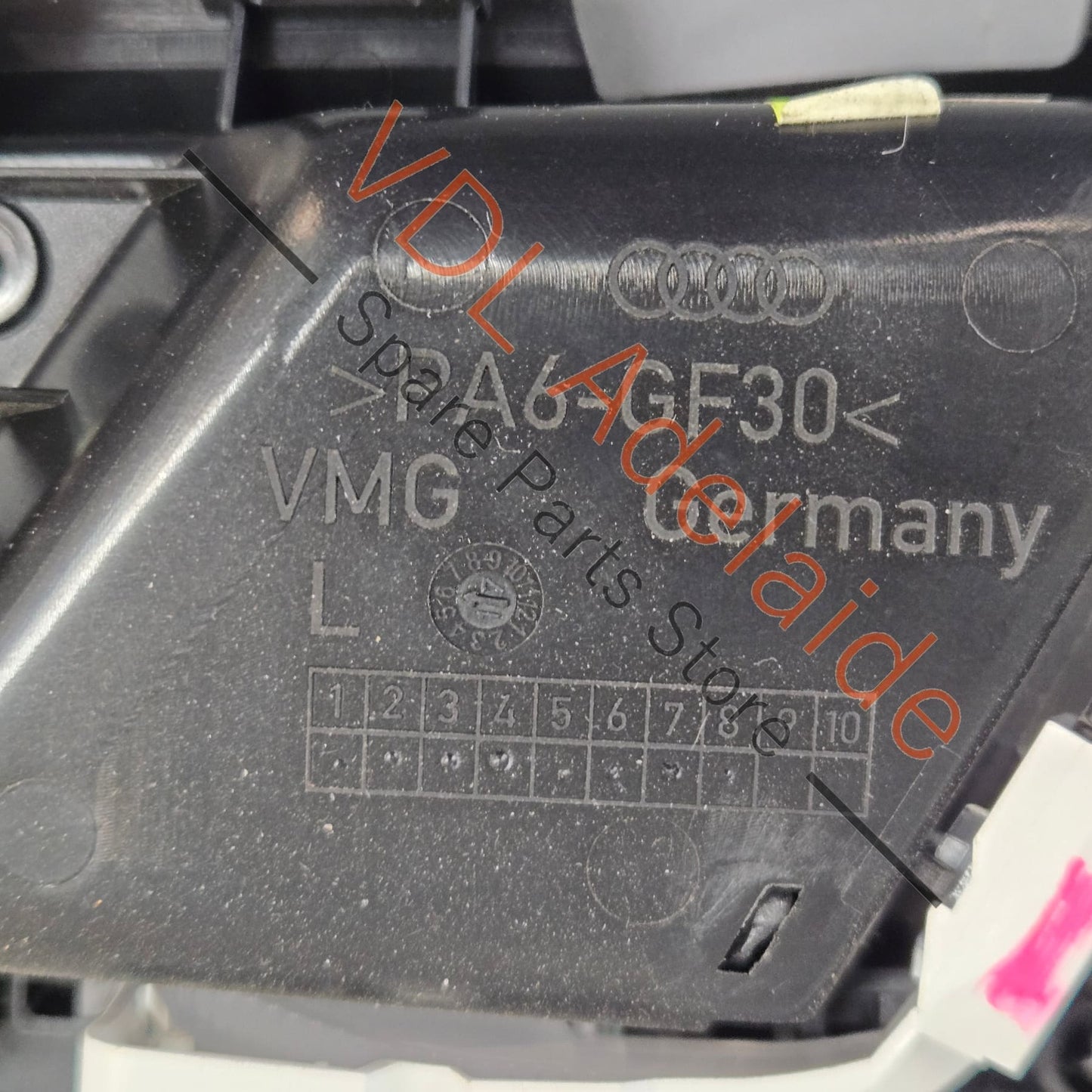 8W6837019C4PK   Audi RS4 RS5 B9 Interior Door Handle Left 8W6837019C 4PK