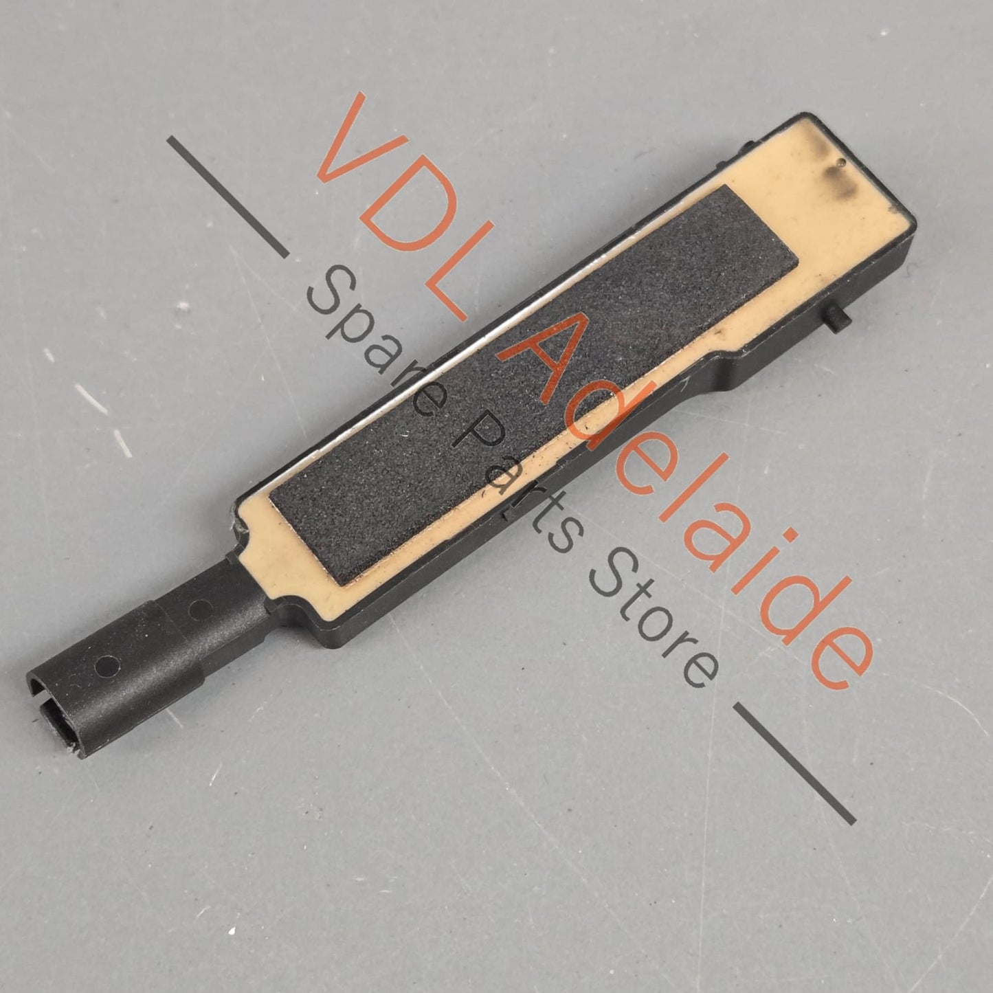 8W0927754    Audi RS5 F5 B9 Right Side Door Handle Keyless Entry Sensor 8W0927754