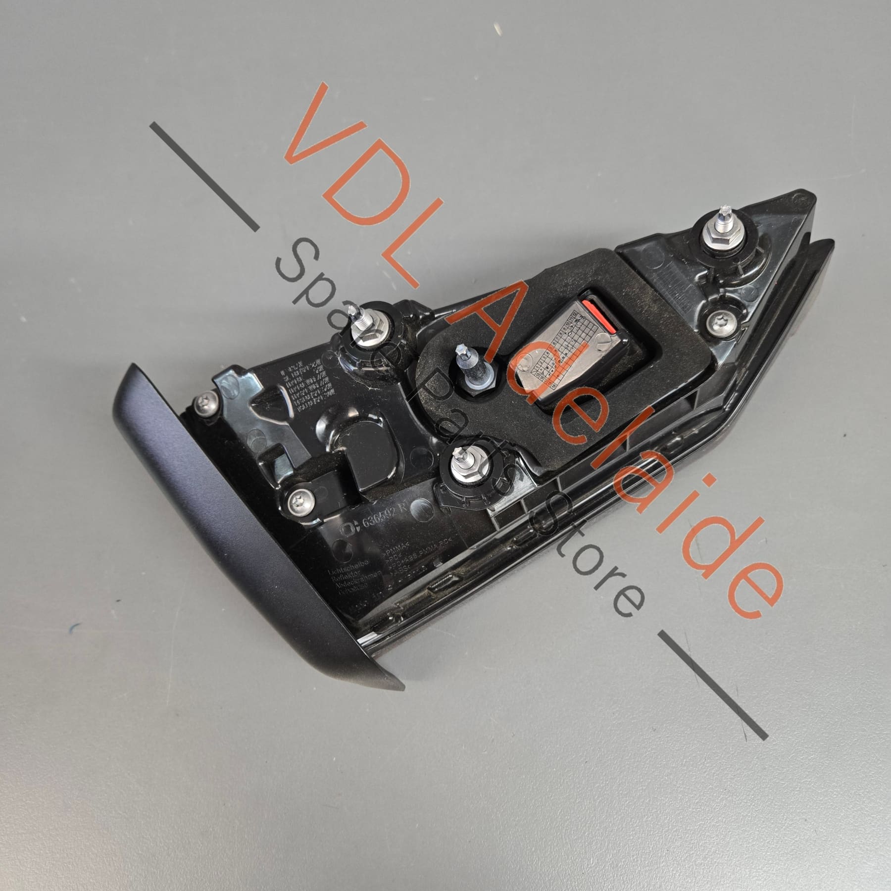 8W6945094J 8W6945094P   Audi RS5 Rear Right Inner Tail Lamp Light LED 8W6945094J 8W6945094P