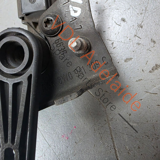 8W0941309C 8W0941309E   Audi A4 A5 Rear Left Suspension Level Sensor 8W0941309C 8W0941309E