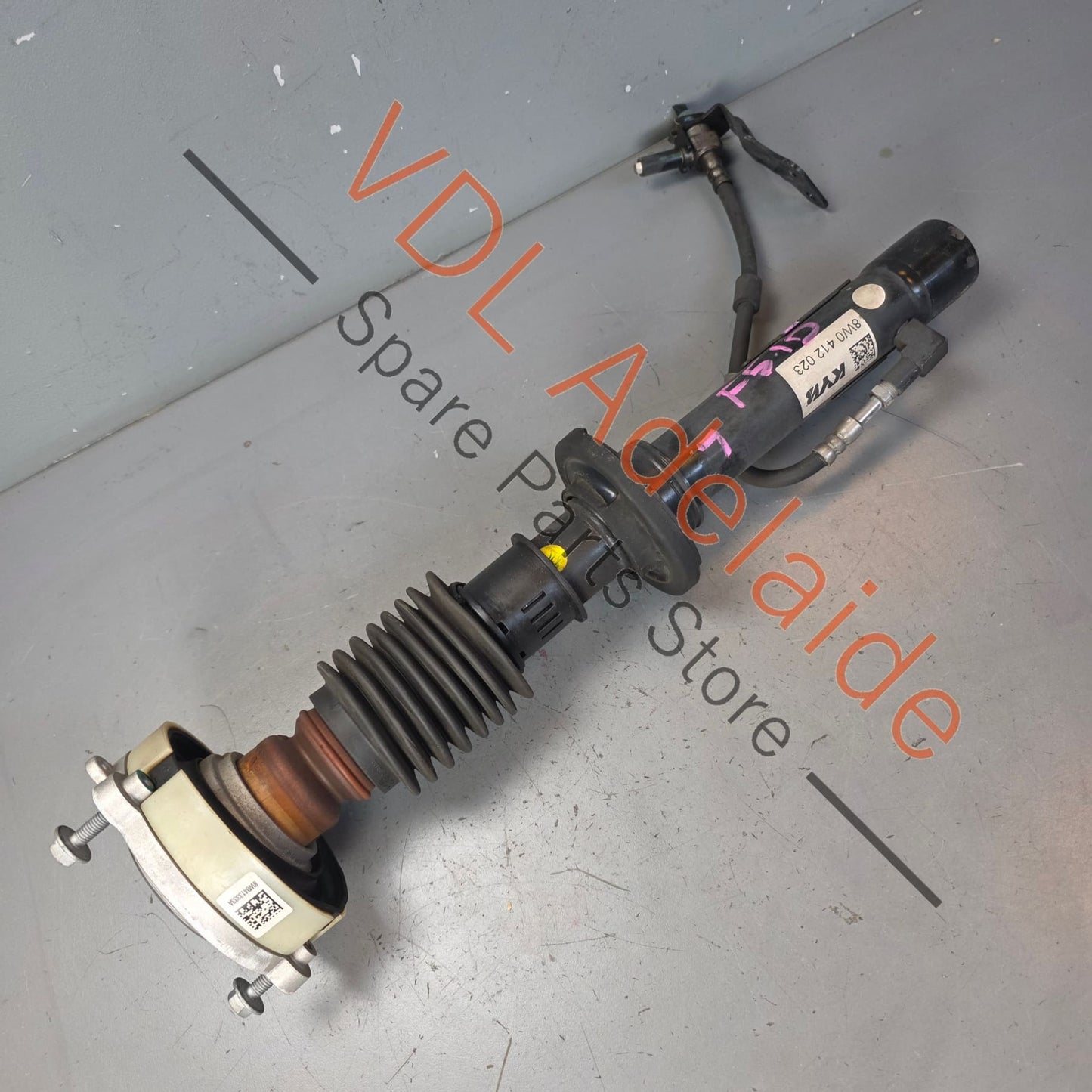 8W0412023 8W0412019   Audi RS4 RS5 KYB Front Left Shock Absorber 8W0412023 8W0412019