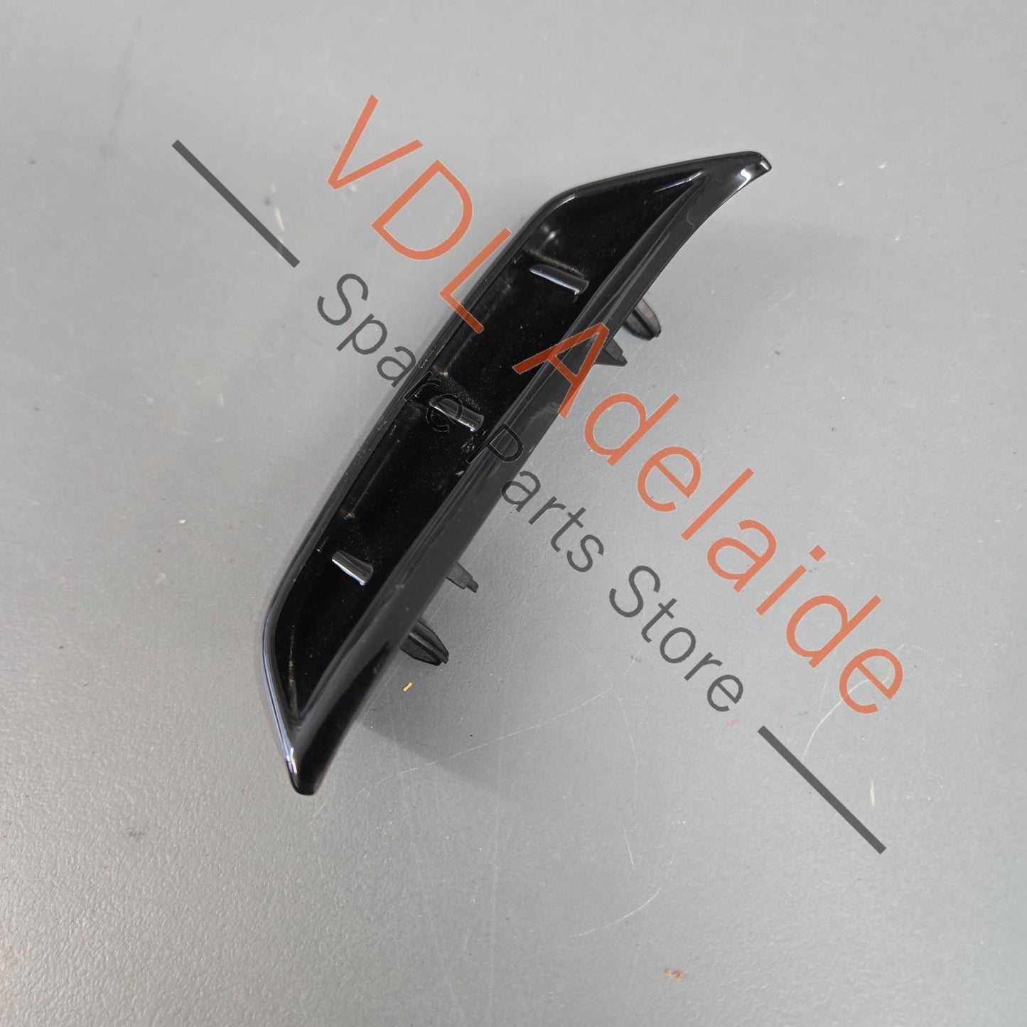 8W6853173    Audi RS5 front Left Fender Trim Filler Panel Gloss Black Exterior Molding 8W6853173