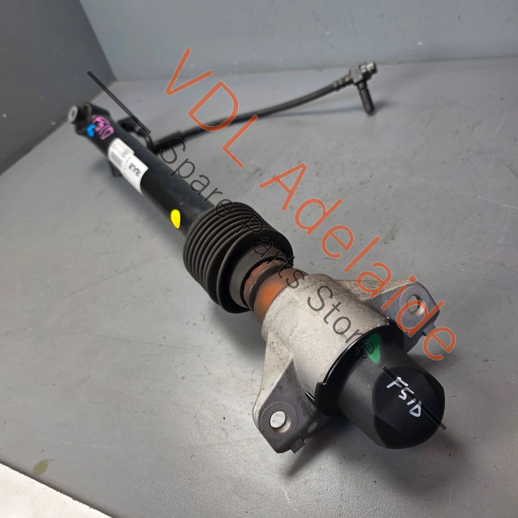 8W0513021 8W0512019   Audi RS5 B9 Rear Left Shock Absorber 8W0512019 8W0513021