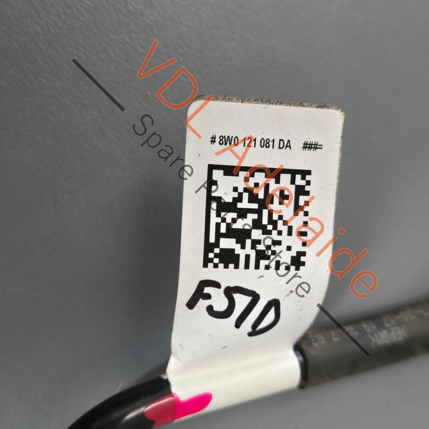 8W0121081DA    Audi RS5 Coolant Breather Bleeder Pipe Hose 8W0121081DA
