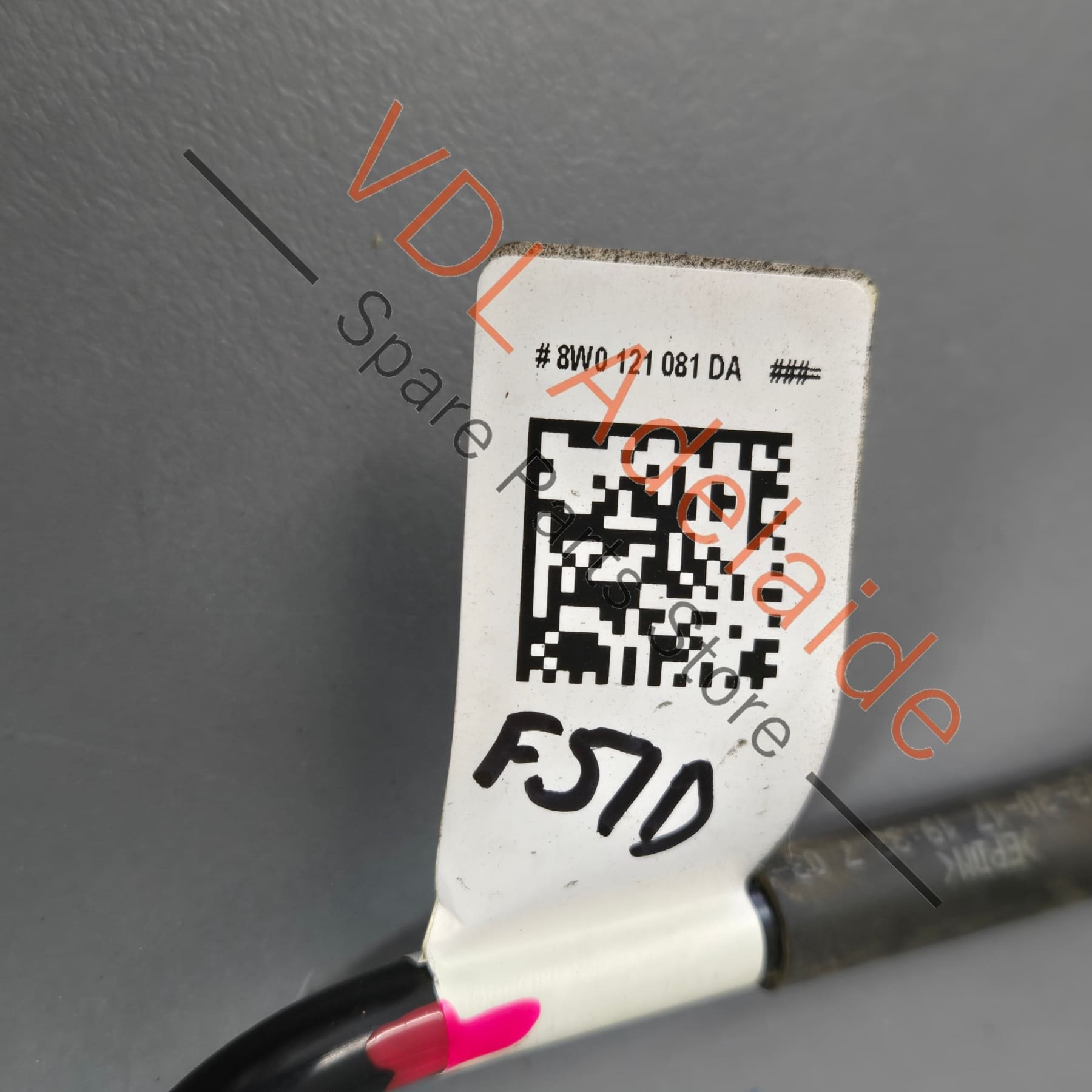 8W0121081DA    Audi RS5 Coolant Breather Bleeder Pipe Hose 8W0121081DA