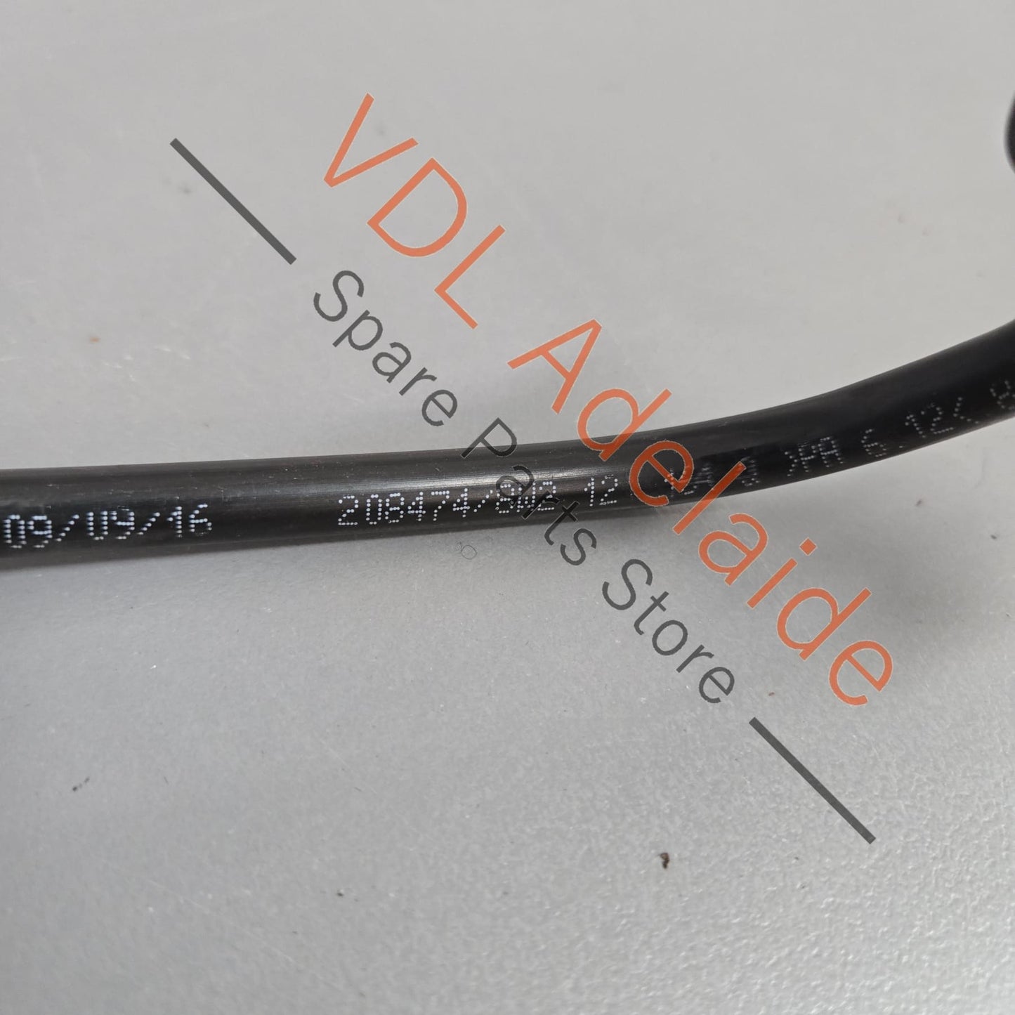 8W2122109D    Audi RS5 Coolant Reservoir Bleeder Pipe Hose 8W0122109D
