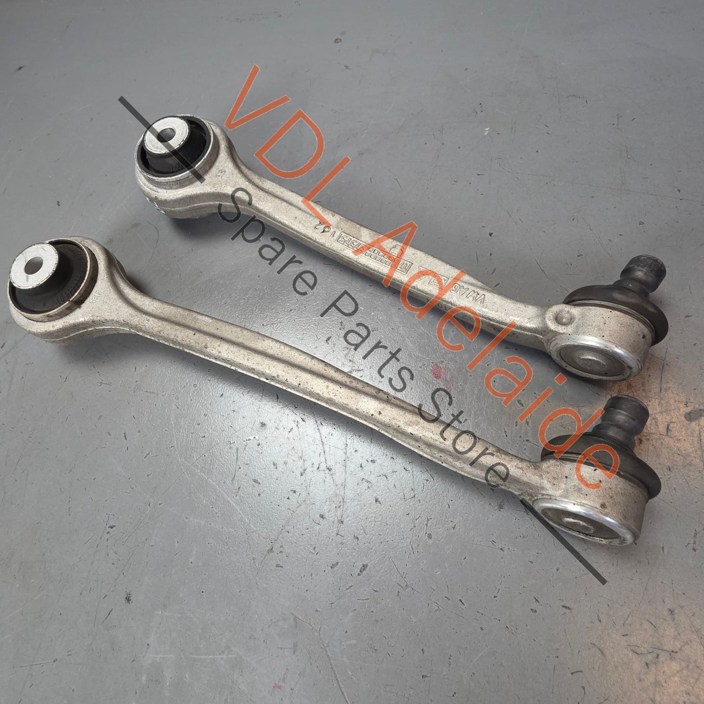 8W0407510E 8W0407506E 8W0407506C 8W0407510B Audi RS5 B9 Front Right Upper Control Arm Set 8W0407510E 8W0407506E