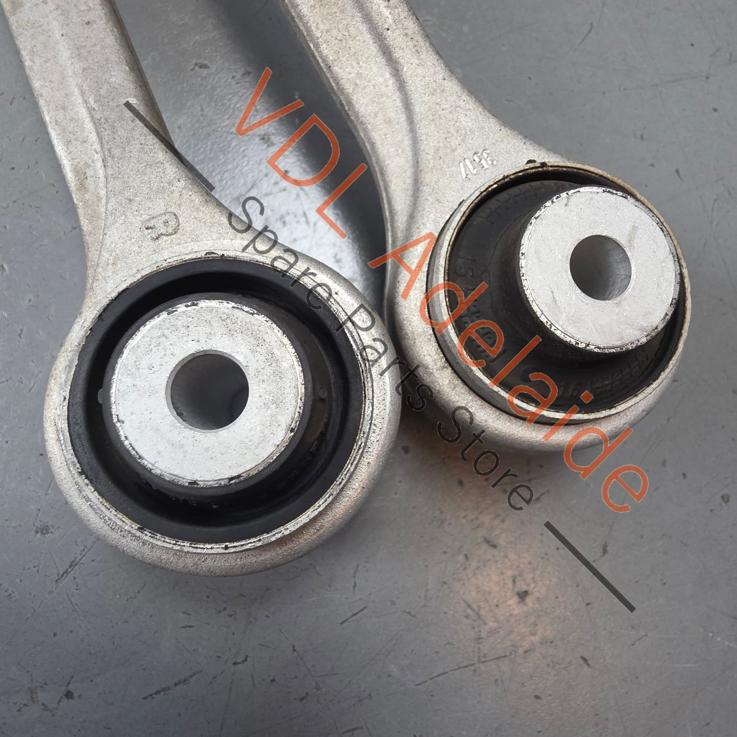 8W0407510E 8W0407506E 8W0407506C 8W0407510B Audi RS5 B9 Front Right Upper Control Arm Set 8W0407510E 8W0407506E