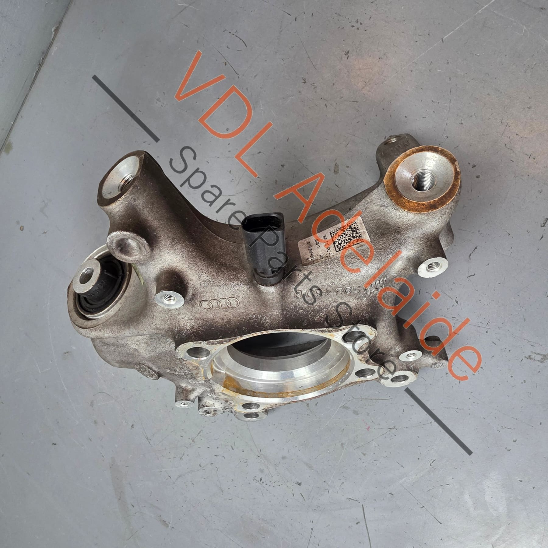 8W0505432R    Audi RS5 F5 B9 Rear Right Wheel Bearing Housing Hub 8W0505432R