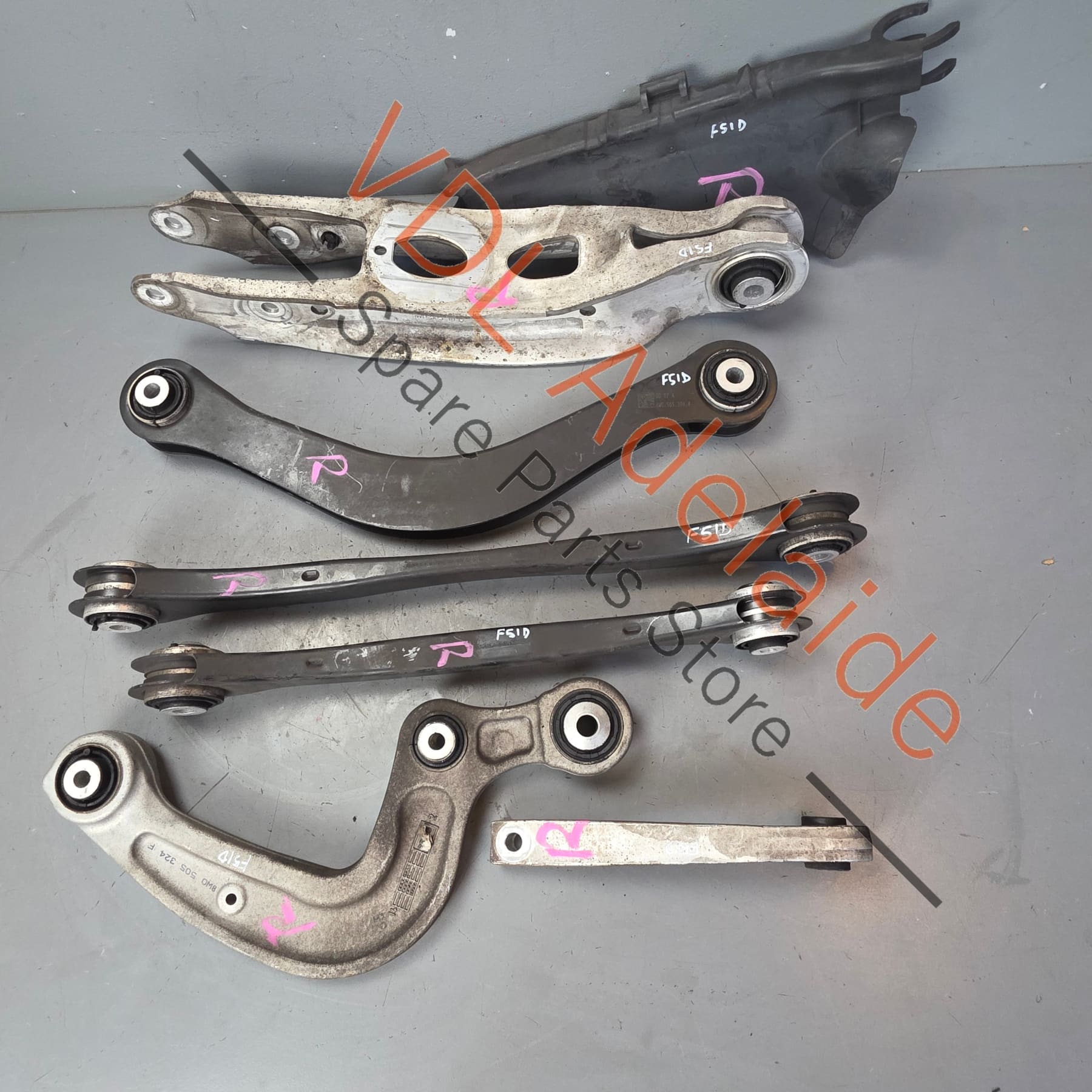 4M0505292D 8W0501530D 8W0505398F  Audi RS4 RS5 B9 Rear Suspension Control Arm Set Right RHS 8W0505311H 8W0505324F 4M0505292D 8W0501530D 8W0505398F