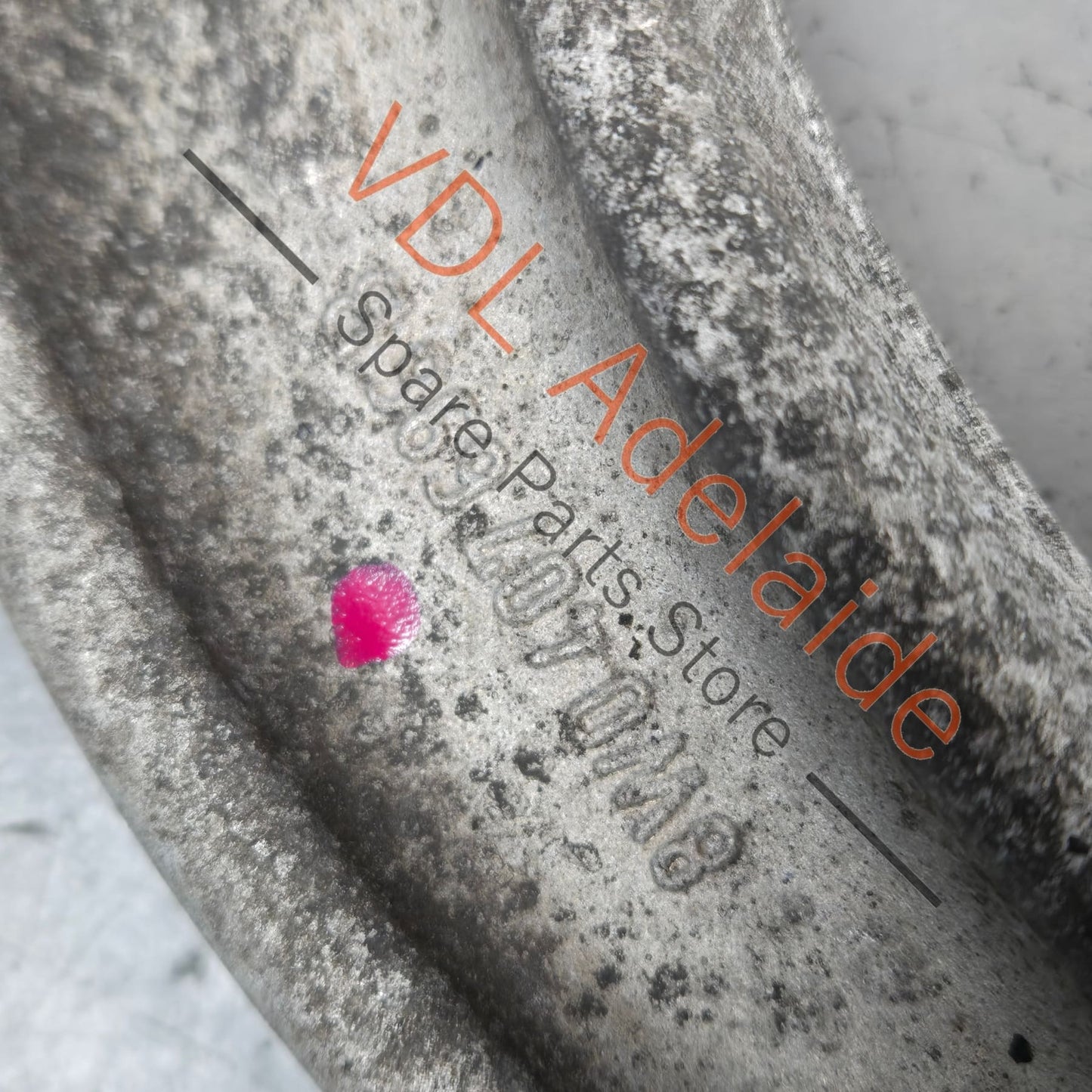 8W0407694B 8W0407694A   Audi A4 A5 Front Right Lower Control Arm Wishbone 8W0407694B 8W0407694A
