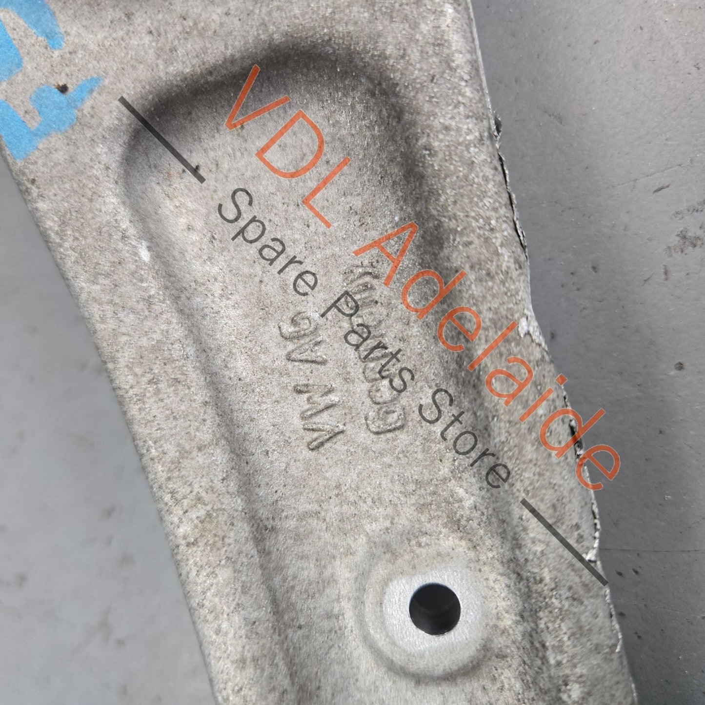8W0407694B    Audi A4 A5 Front Right Lower Control Arm Wishbone 8W0407694B
