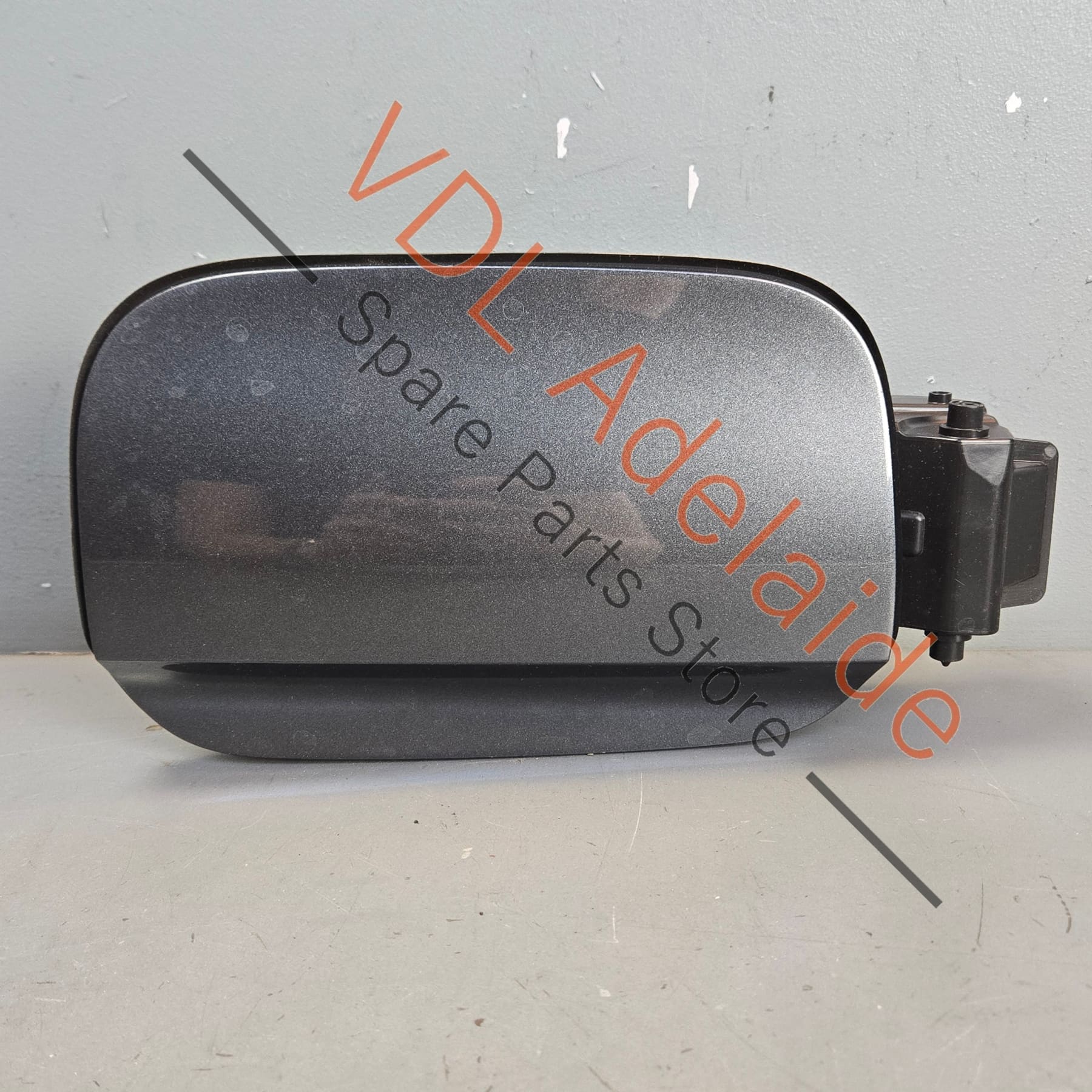 8W6809907B 8W6809906B   Audi RS5 Petrol Gas Fuel Filler Door Cap Flap Daytona Grey 6Y / Z7S
