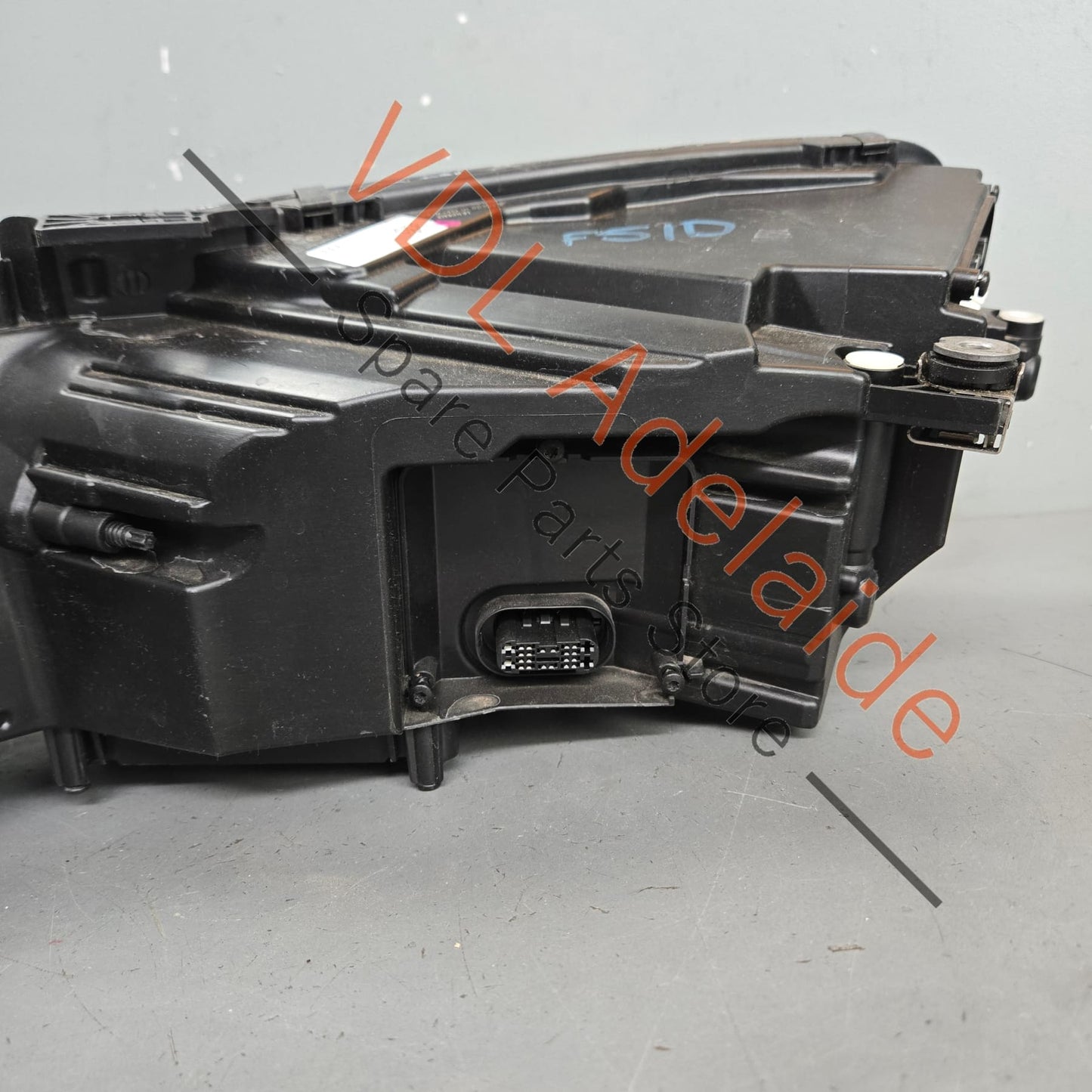 8W6941784D    Audi RS5 B9 LED Matrix Headlight suit RHD models 8W6941784D