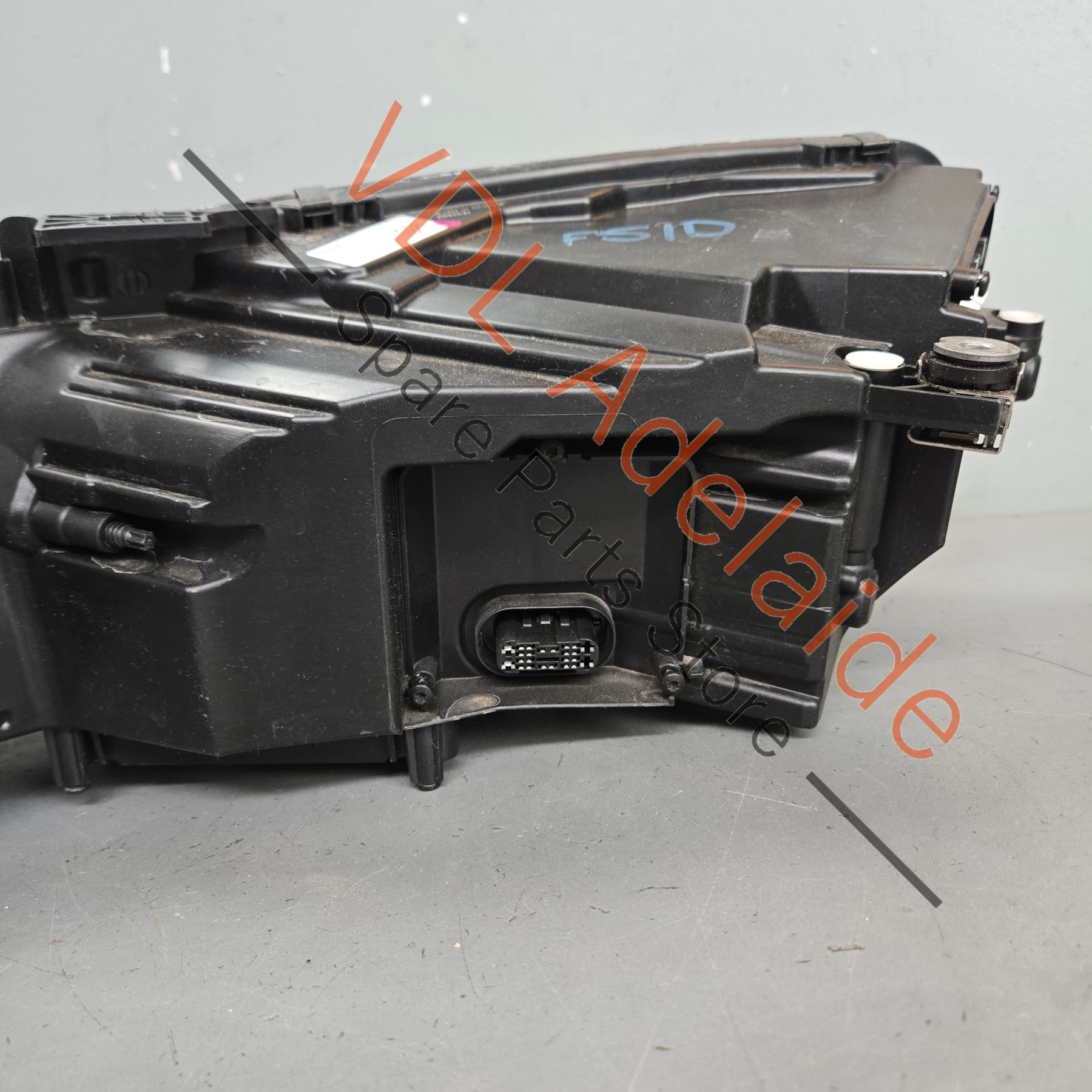 8W6941784D    Audi RS5 B9 LED Matrix Headlight suit RHD models 8W6941784D