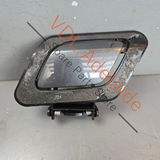 8W6955275B 8W6807787B   Audi RS4 RS5 Front Bumper Headlight Washer Cover and mounting bracket assembly Left 8W6807787B 8W6955275B