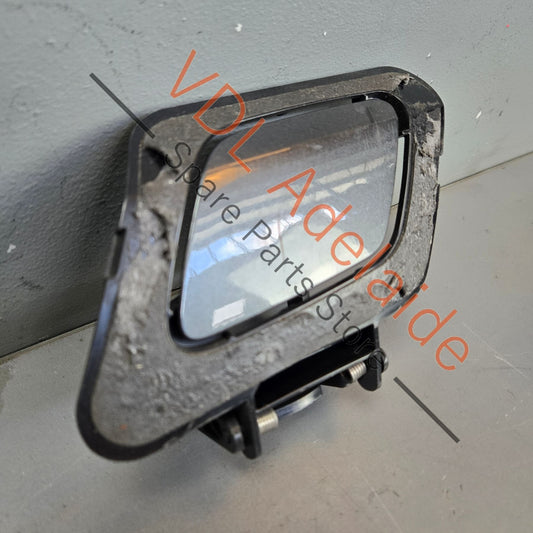 8W6955275B 8W6807787B   Audi RS4 RS5 Front Bumper Headlight Washer Cover and mounting bracket assembly Left 8W6807787B 8W6955275B