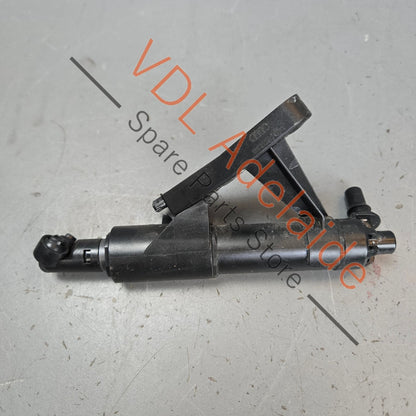 8W6955102A    Audi RS4 RS5 Front Bumper Headlight Washer Jet 8W6955102A