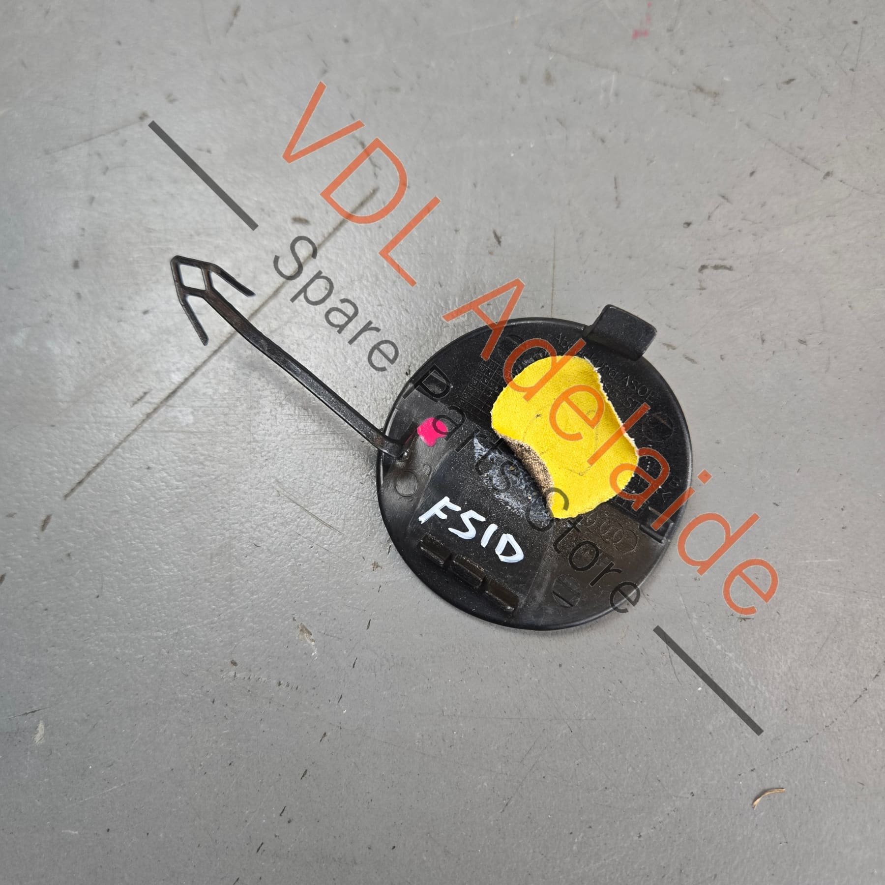 8W6807441B    Audi RS5 B9 Rear Bumper Tow Hook Cover 8W6807441B Daytona Grey Pearl LZ7S/6Y/Z7S