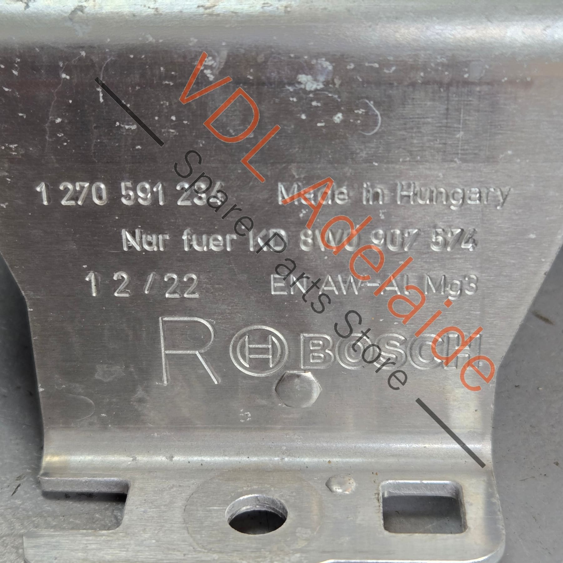 8W0907561C    Audi A4 A5 RS4 RS5 B9 Right Side Distance ACC Radar 8W0907561C