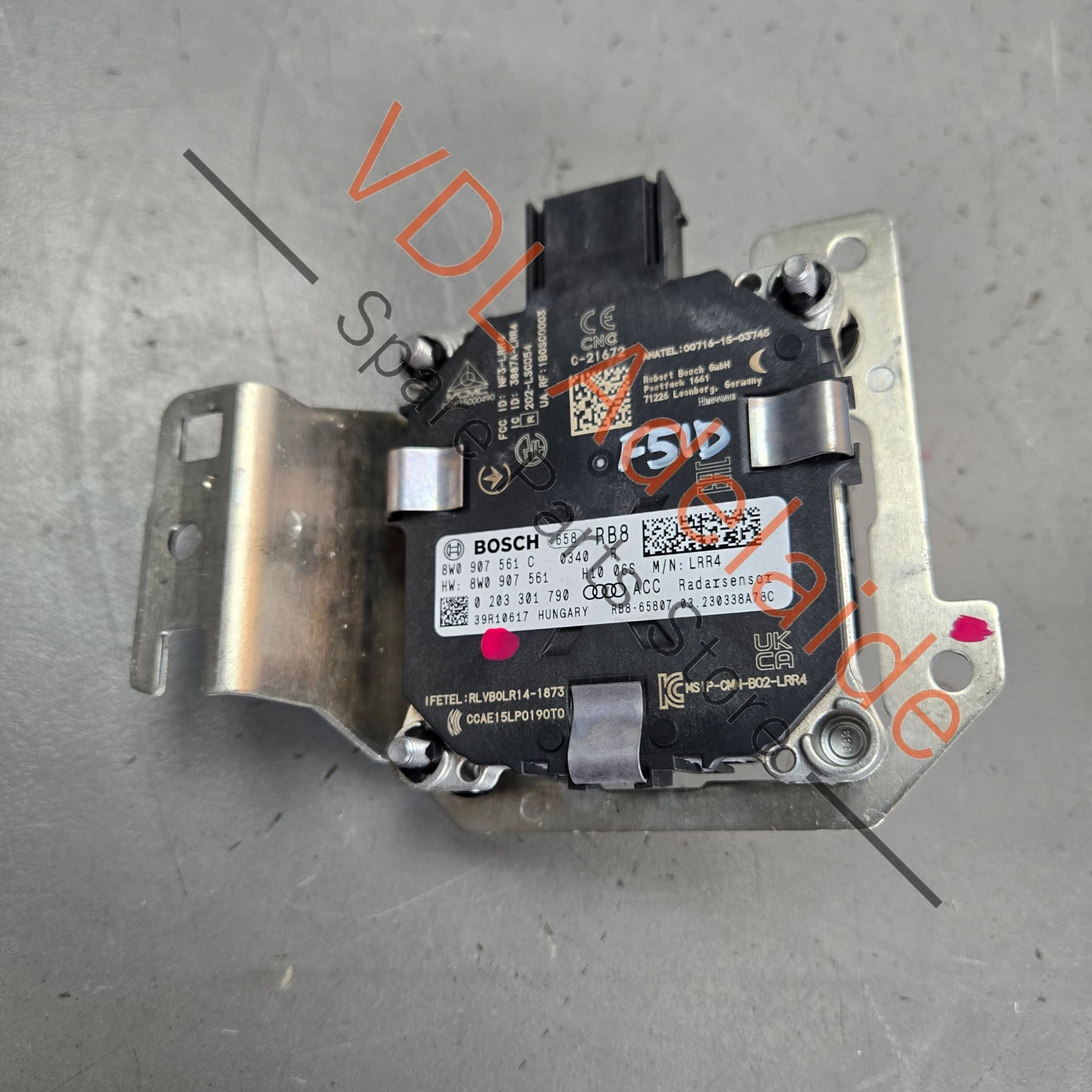 8W0907561C    Audi A4 A5 RS4 RS5 B9 Right Side Distance ACC Radar 8W0907561C
