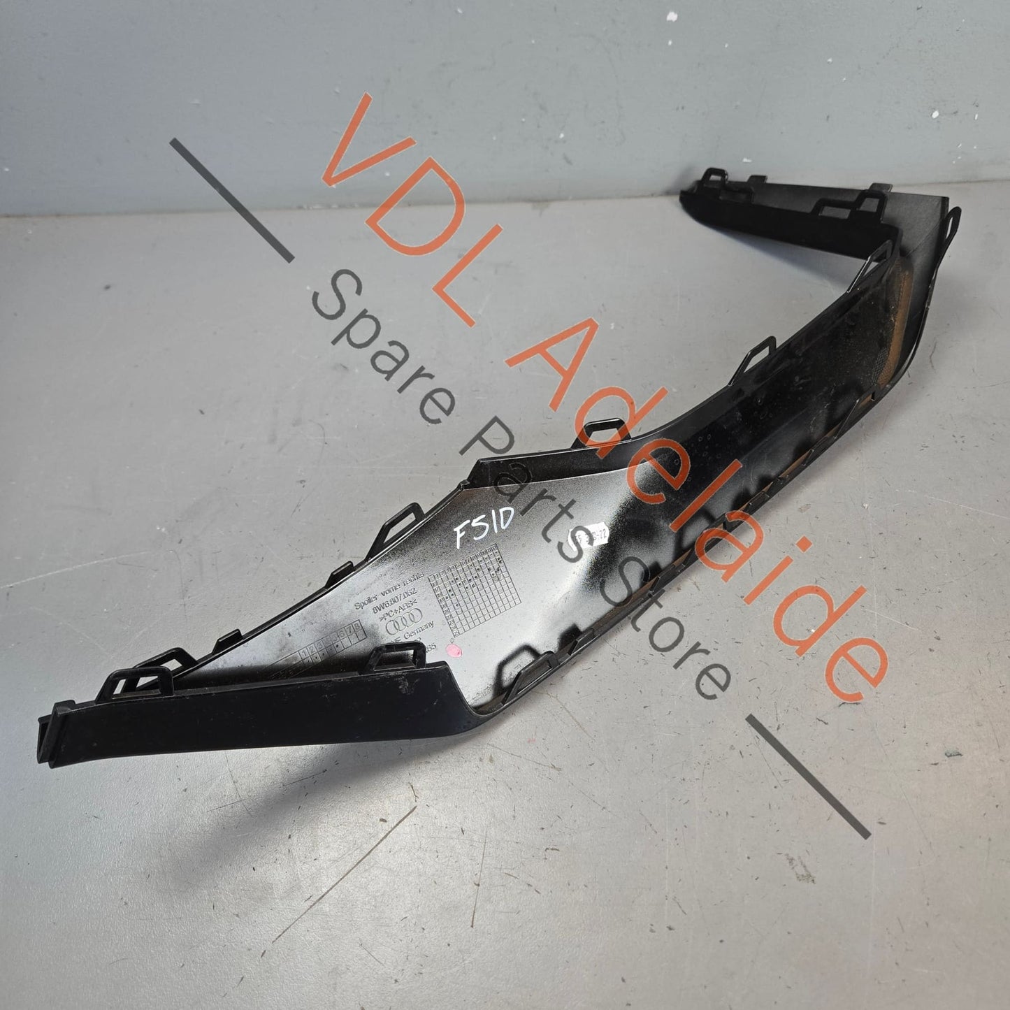8W6807062T94    Audi RS5 B9 Front Right Bumper Trim Black Gloss 8W6807062 T94