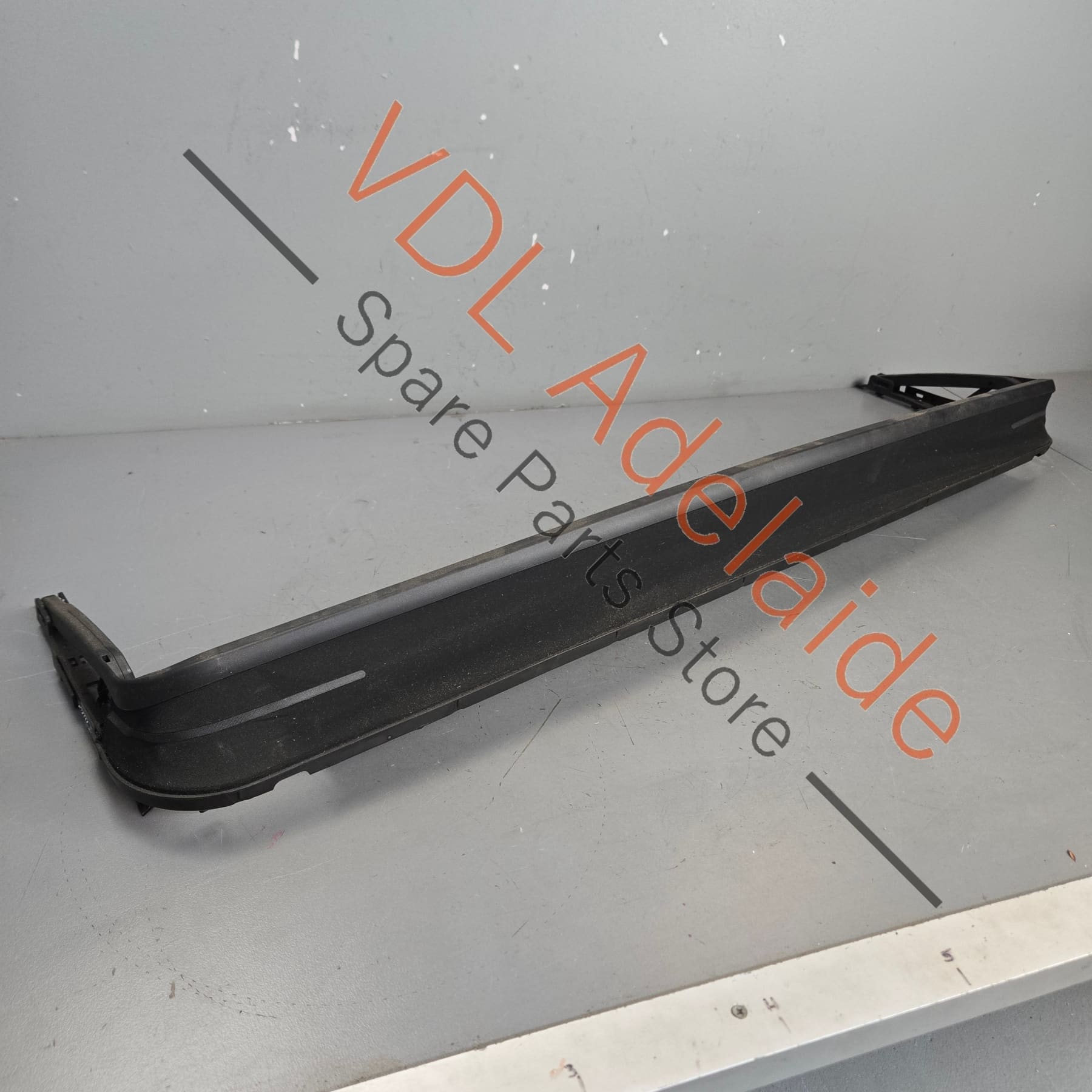 8W6877651    Audi A5 S5 RS5 F5 B9 Sunroof Wind Deflector 8W6877651