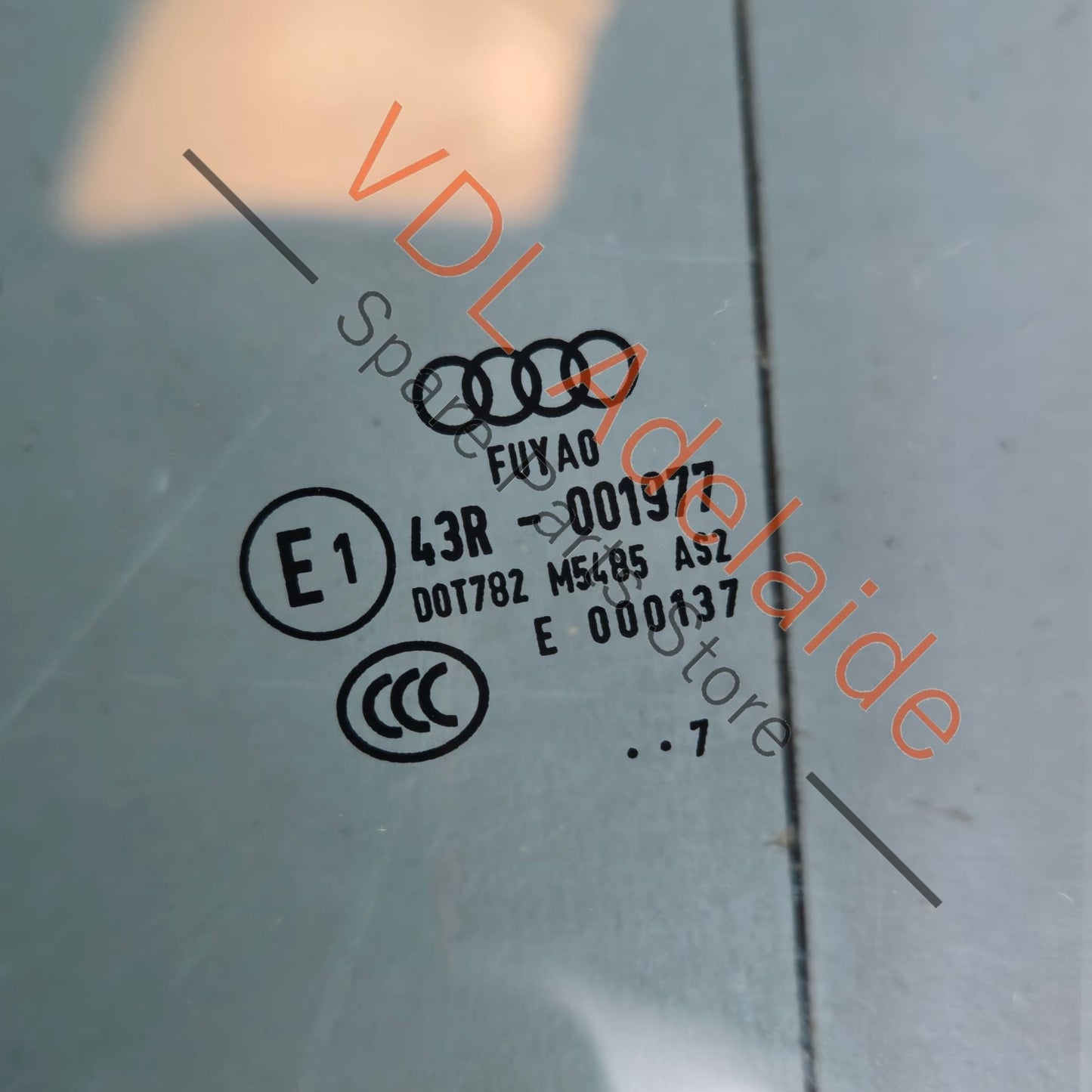 8W6845201 8W6845202A   Audi A5 S5 RS5 B9 Left Front Door Window Glass 8W6845201A
