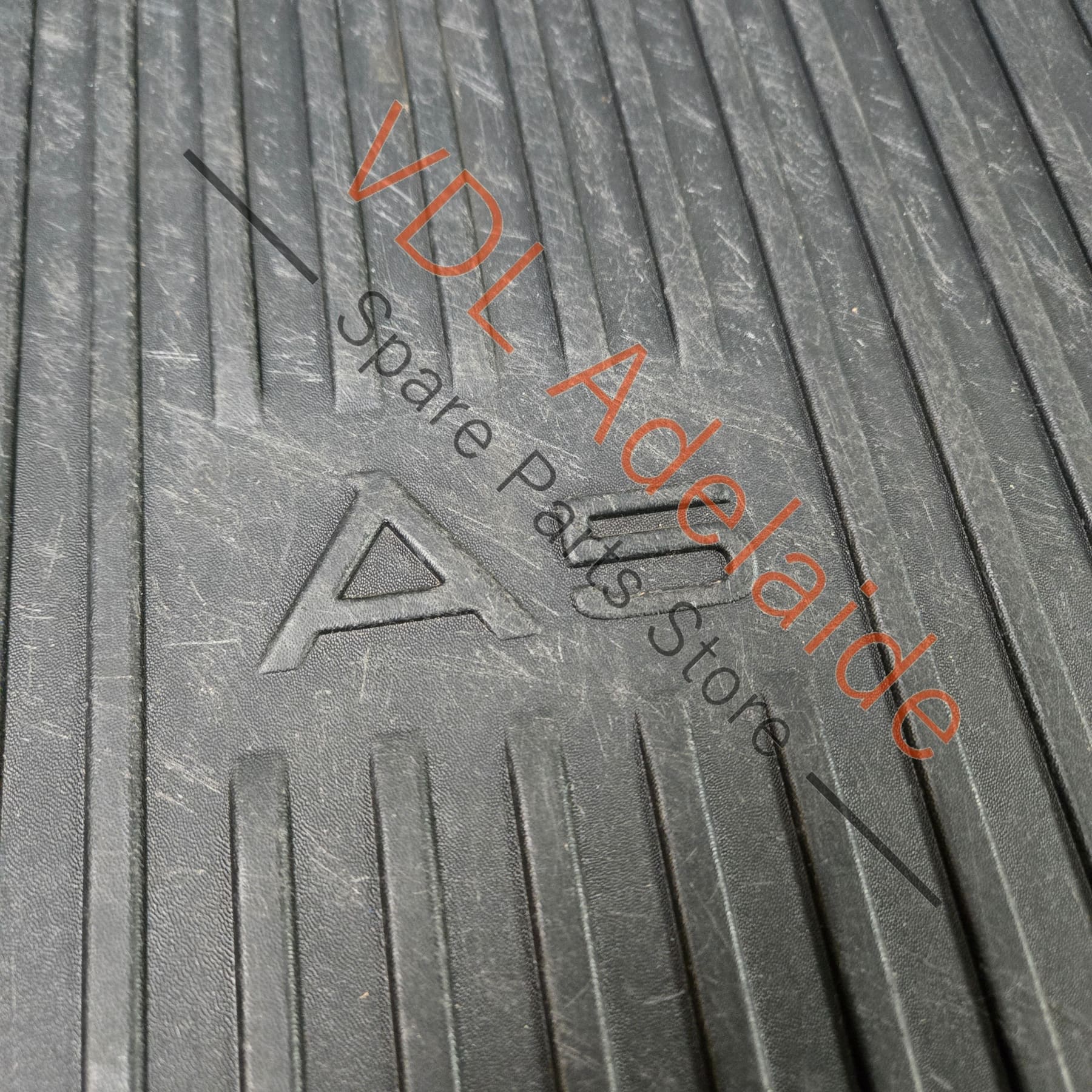 8W6061180    Audi A5 S5 RS5 B9 Genuine Rear Cargo Boot Liner Protector Accessory 8W6061180