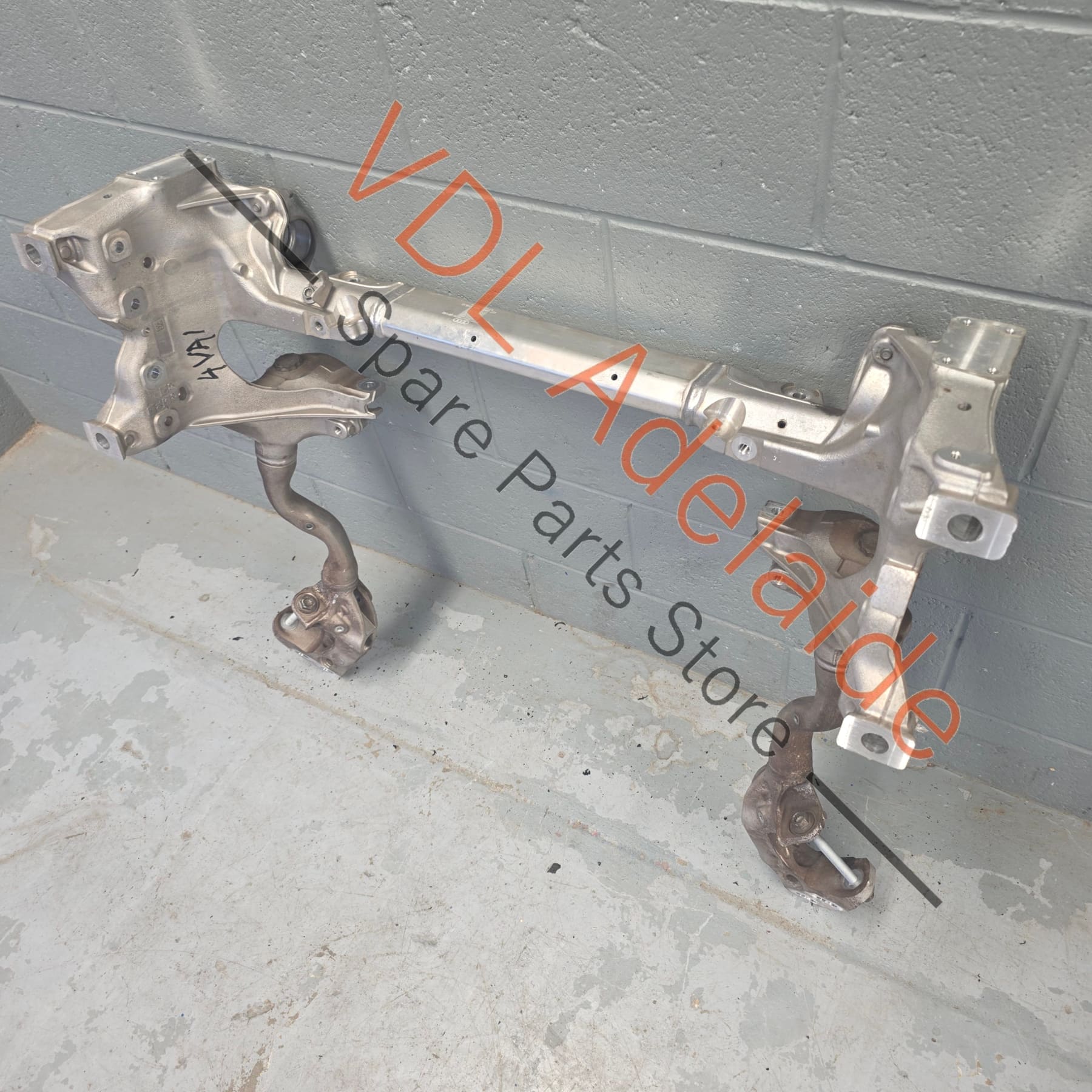4M0399315Q    Bentley Bentayga Audi Q7 V6 V8 Front Subframe K Frame Engine Mount 4M0399315Q
