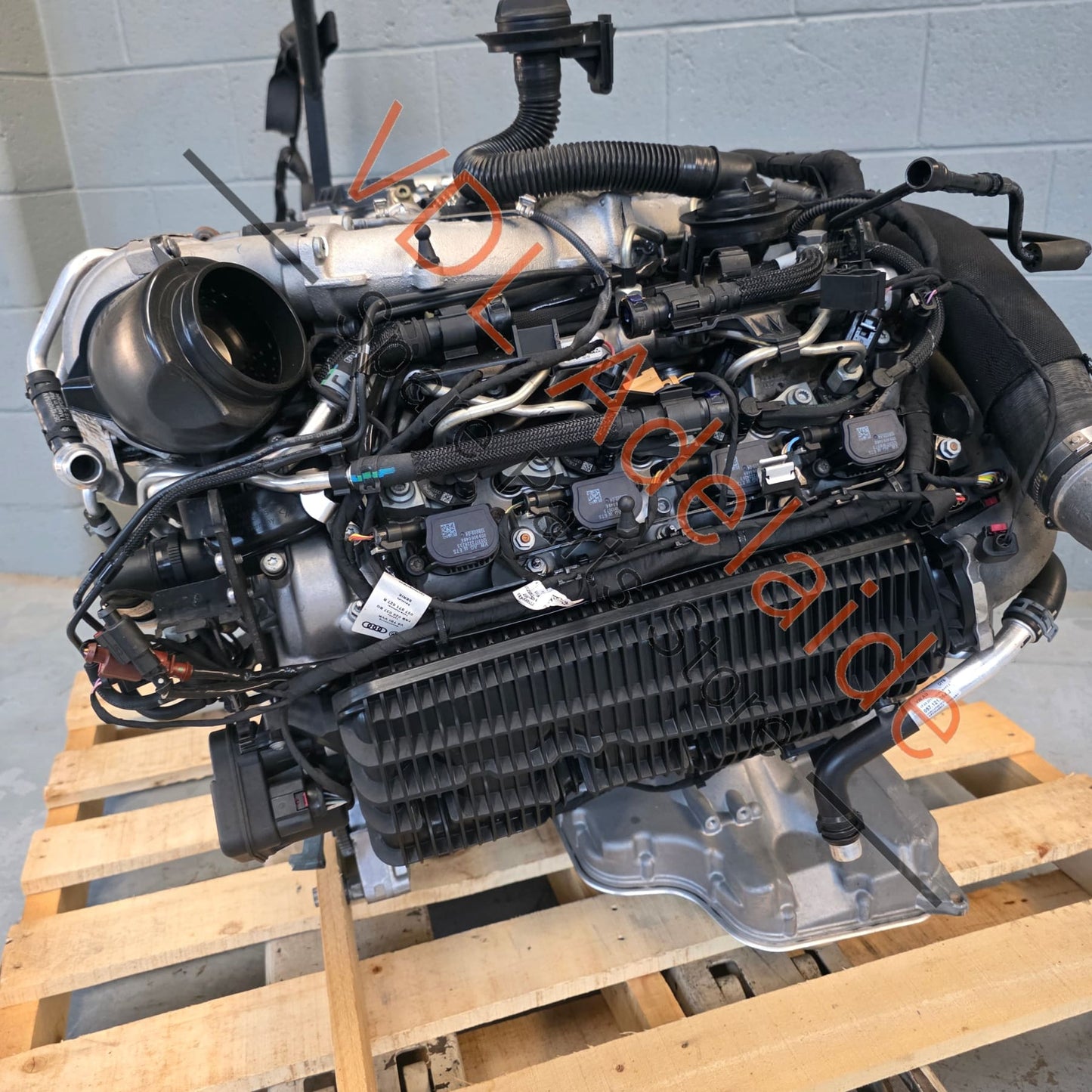CZAC 057100031N   Bentley Bentayga Audi SQ7 4.0 V8 Engine CZAC 320kw Twin Turbo Complete Long Drop out Motor