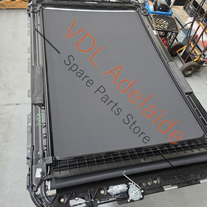 4M0877307A5L9 4M0877307A   Bentley Bentayga Sunroof Roller Blind Black 4M0877307A 5L9 Touareg Q7