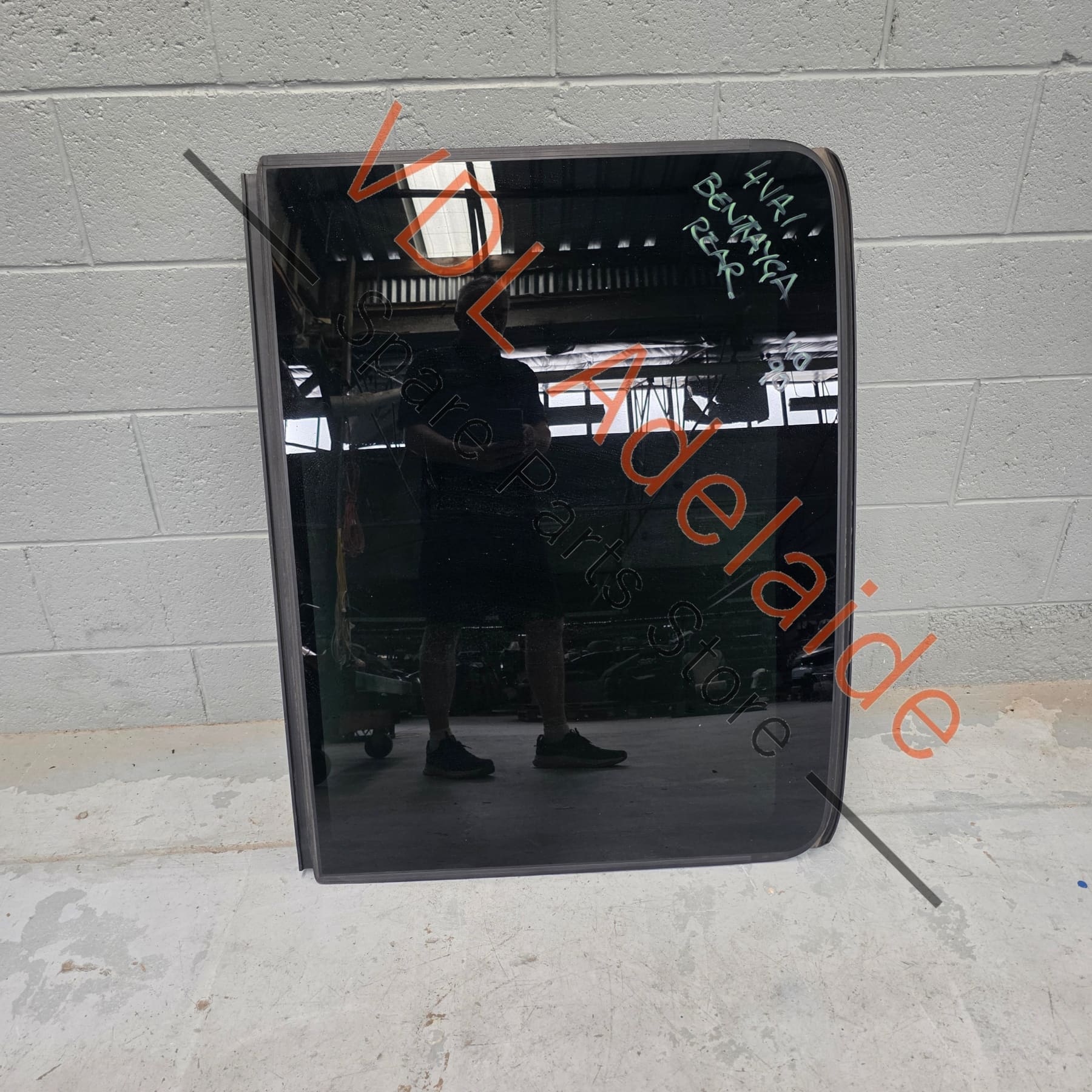 4M0877056D 4M0877056B   Audi Q7 Bentley Bentayga Panoramic Glass Roof Rear 4M0877056D 4M0877056B