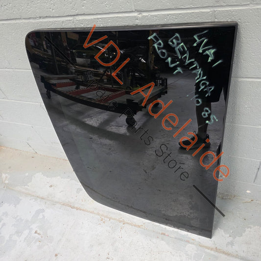 4M0877055C    Audi Q7 Bentley Bentayga Panoramic Glass Roof Front 4M0877055C