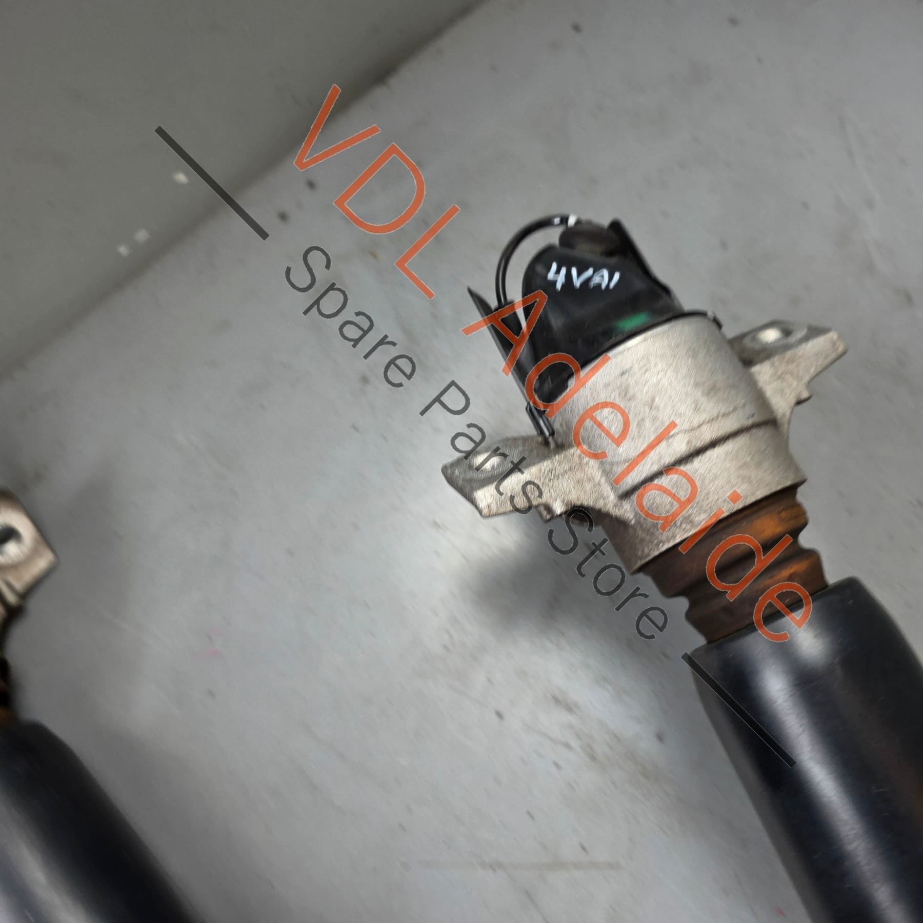4M0513021AT 4M0513021AK   Bentley Bentayga Pair of Rear Shock Absorbers Electronic / CDC 4M0513021AT