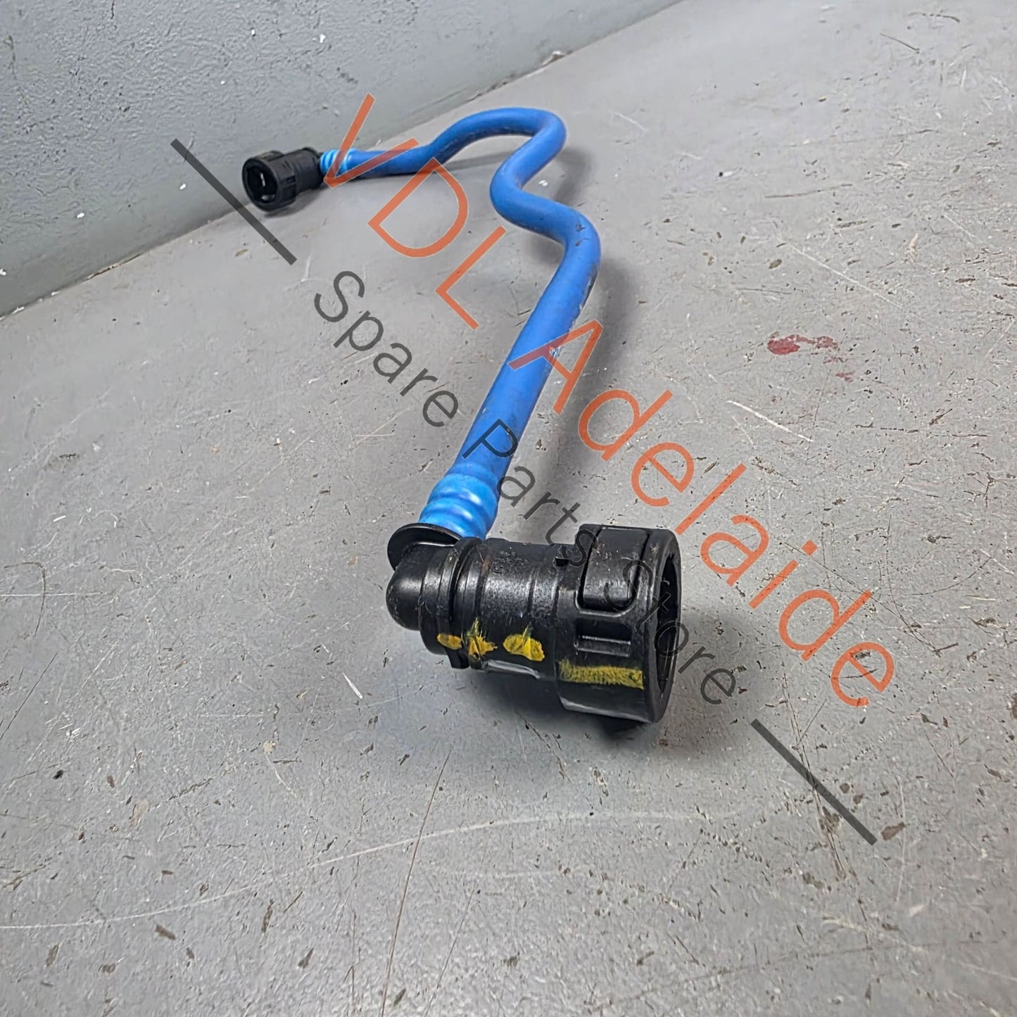 4M0201220D    Audi Q7 4M Fuel Feed Line 4M0201220D Touareg Bentayga Cayenne