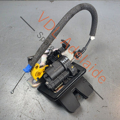 4M0827506D    Bentley Bentayga Audi A4 S4 B9 Q5 Q7 Avant Wagon Boot Lid Lock 4M0827506D