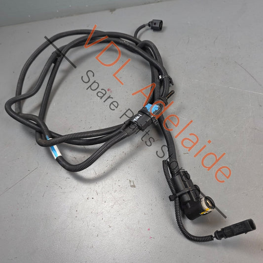 4M0131961B 4M0131961A   Bentley Bentayga Transfer Pipe Hose Line for Adblue FRONT 4M0131961B 4M0131961A