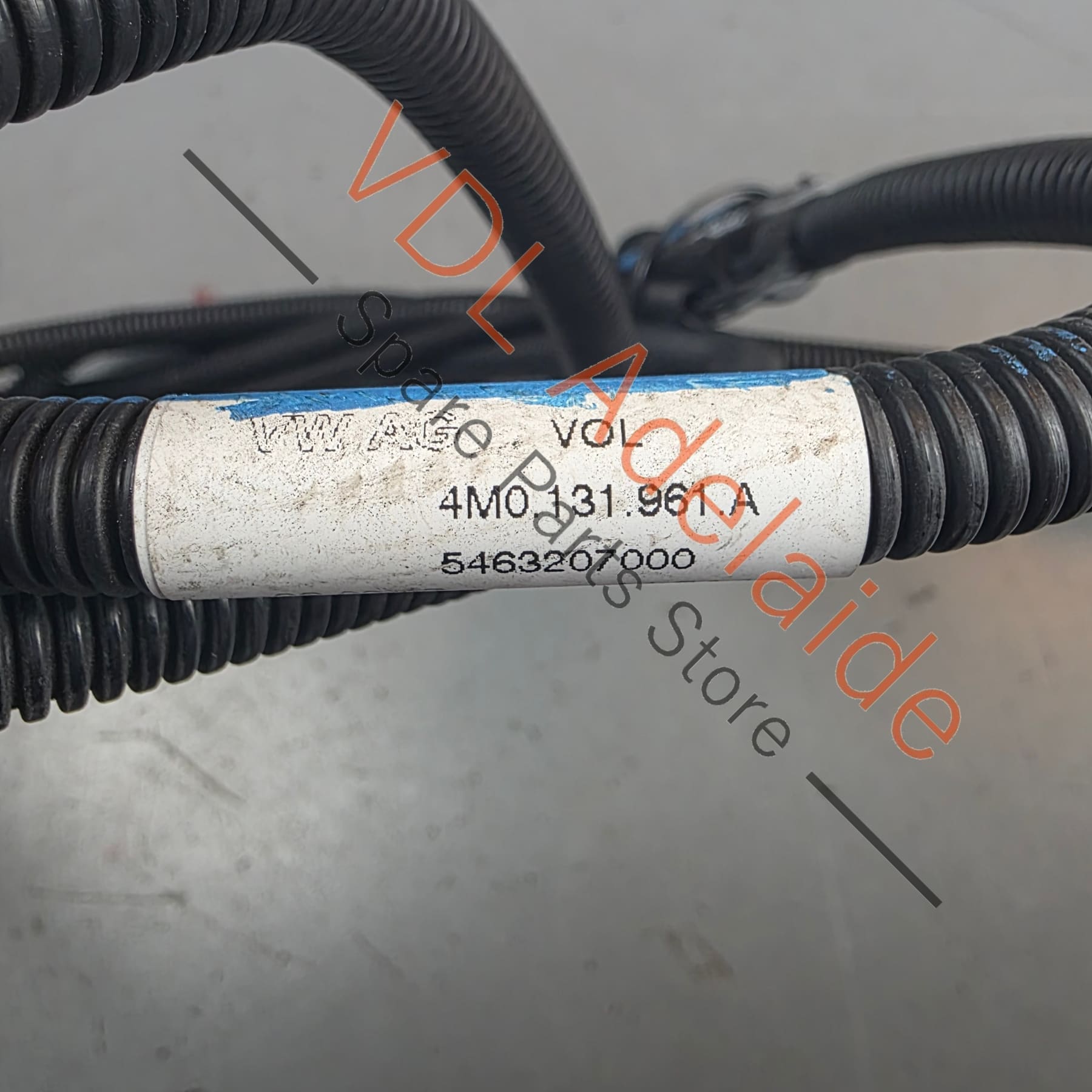 4M0131961B 4M0131961A   Bentley Bentayga Transfer Pipe Hose Line for Adblue FRONT 4M0131961B 4M0131961A