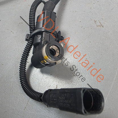 4M0131961B 4M0131961A   Bentley Bentayga Transfer Pipe Hose Line for Adblue FRONT 4M0131961B 4M0131961A