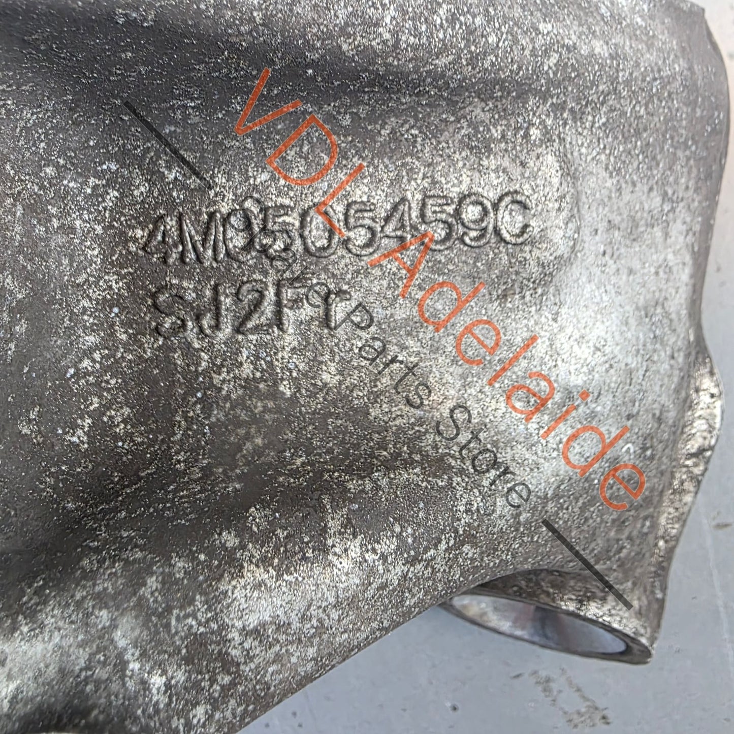 4M0505431AG    Lamborghini Urus Bentley Bentayga Left Rear Wheel Bearing Housing Hub Knuckle  4M0505431AG
