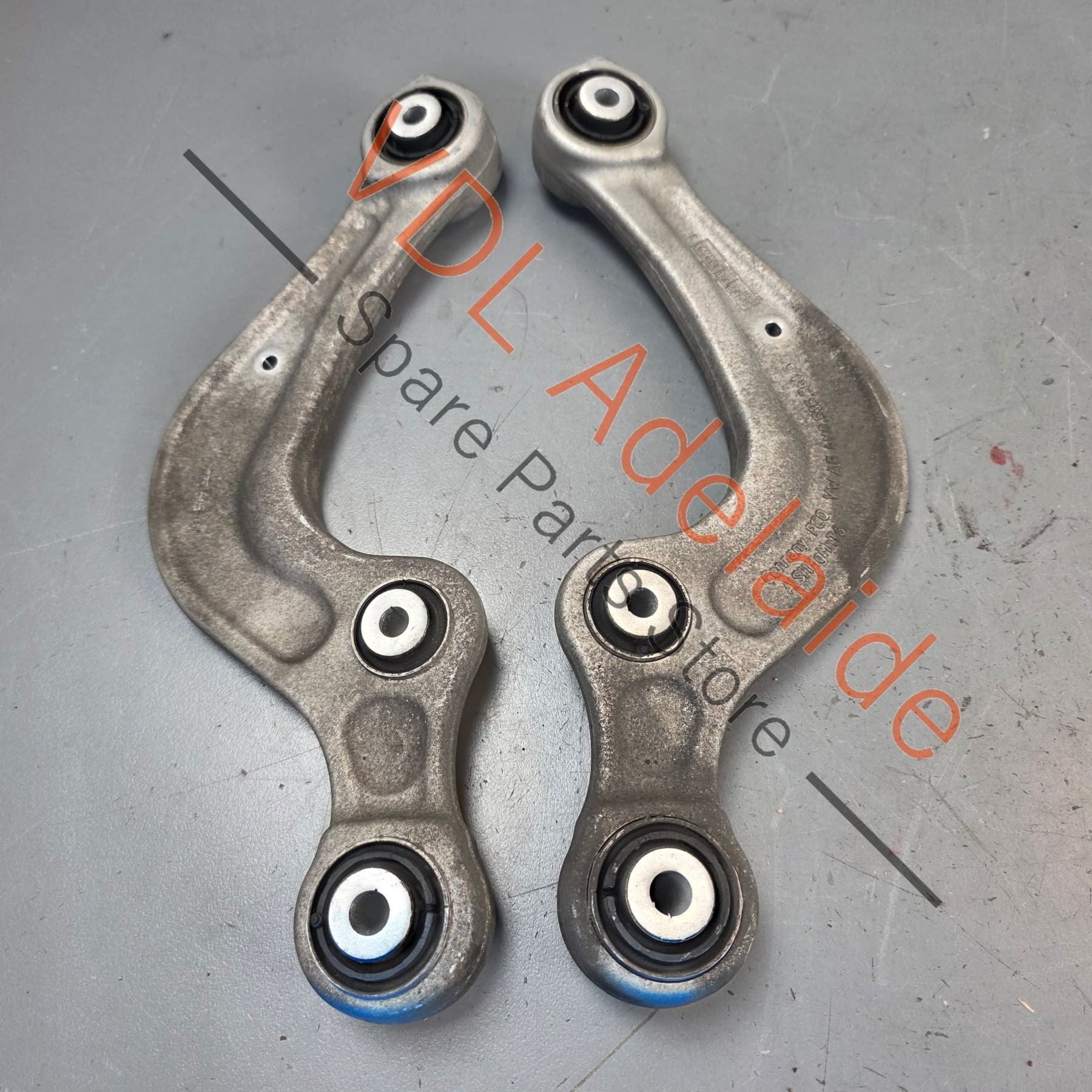 4M0505361 4M0505323G   Audi Q7 Porsche Cayenne Touareg Bentayga Rear Suspension Upper Front Control Arms Pair 4M0505361 4M0505323G