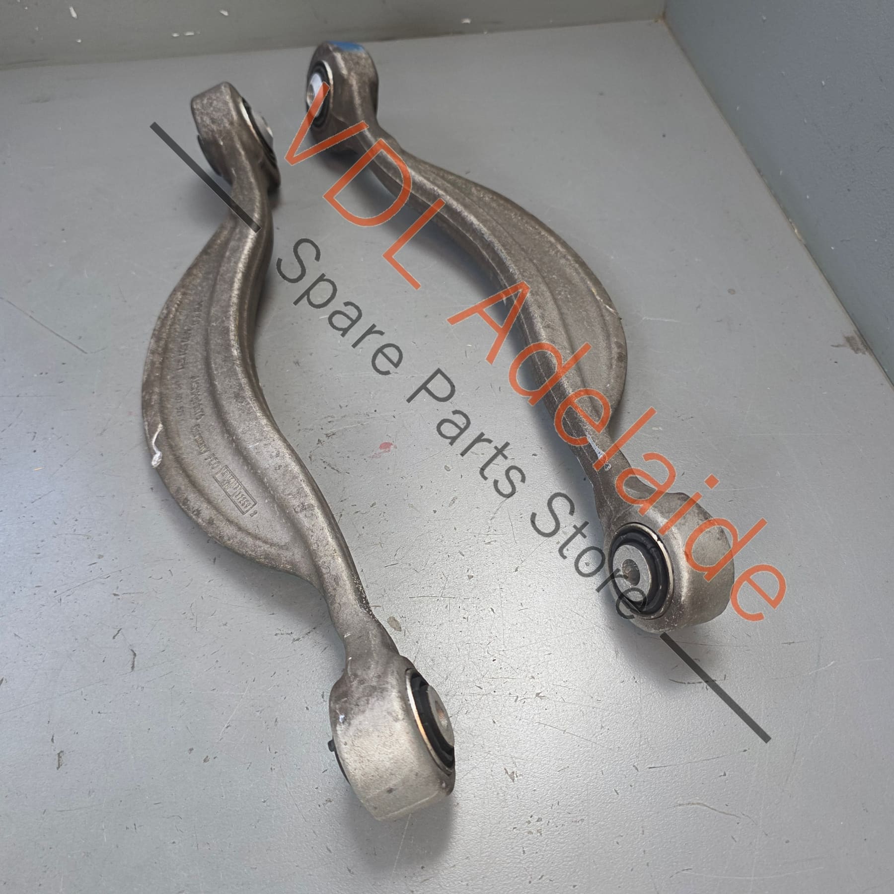4M0501529L 4M0501531   Audi Q7 Porsche Cayenne Touareg Bentayga Rear Suspension Track Rod Arms Pair 4M0501529L 4M0501531