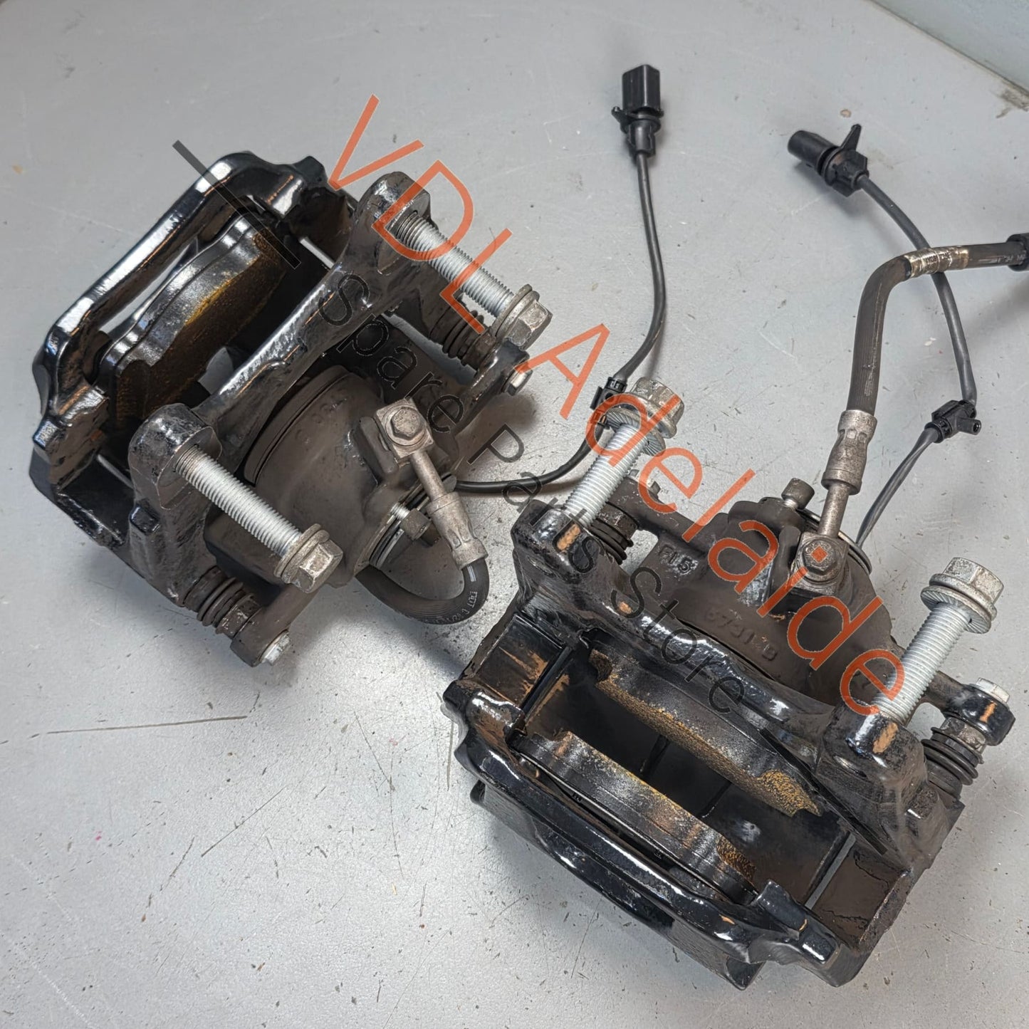 36A615403 36A615404   Bentley Bentayga Rear Brake Caliper Set suit 380mm x 30mm Rotor 36A615403 36A615404