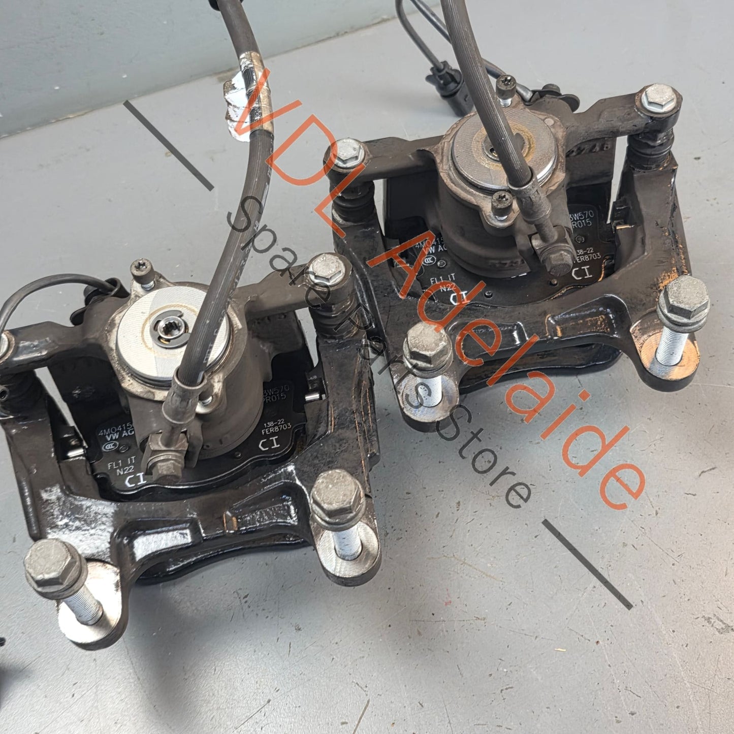 36A615403 36A615404   Bentley Bentayga Rear Brake Caliper Set suit 380mm x 30mm Rotor 36A615403 36A615404