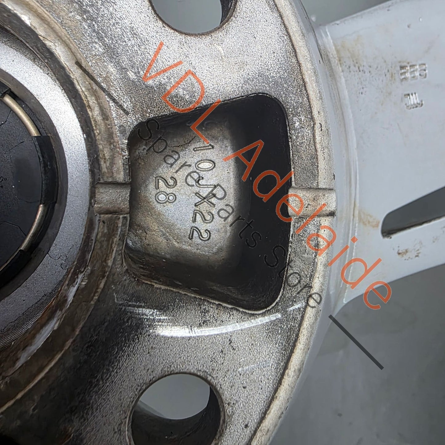 36A601025AA 36A601025AH 36A601025J 36A601025AN Bentley Bentayga 22in x 10in Alloy Wheel for Right Side 36A601025AA #04