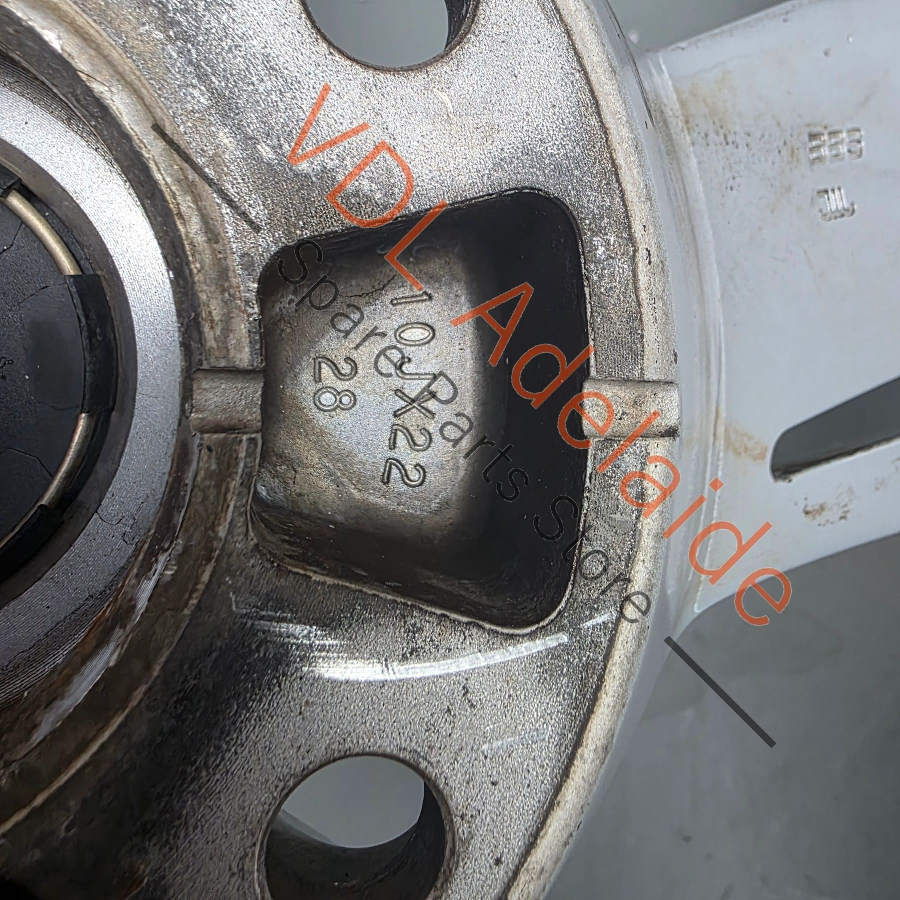 36A601025AA 36A601025AH 36A601025J 36A601025AN Bentley Bentayga 22in x 10in Alloy Wheel for Right Side 36A601025AA #04