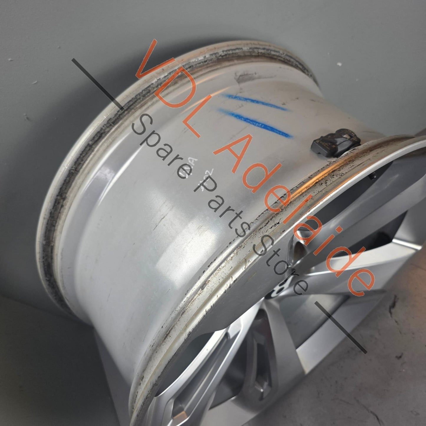 36A601025AB 36A601025AF 36A601025AT 36A601025K Bentley Bentayga 22in x 10in Alloy Wheel for Right Side 36A601025AB #02