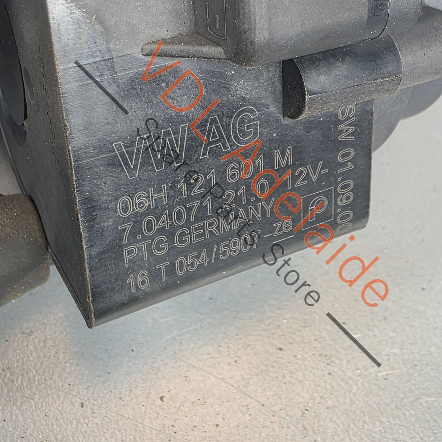 06H121601M    VW Audi Additional Coolant Pump 12V 06H121601M